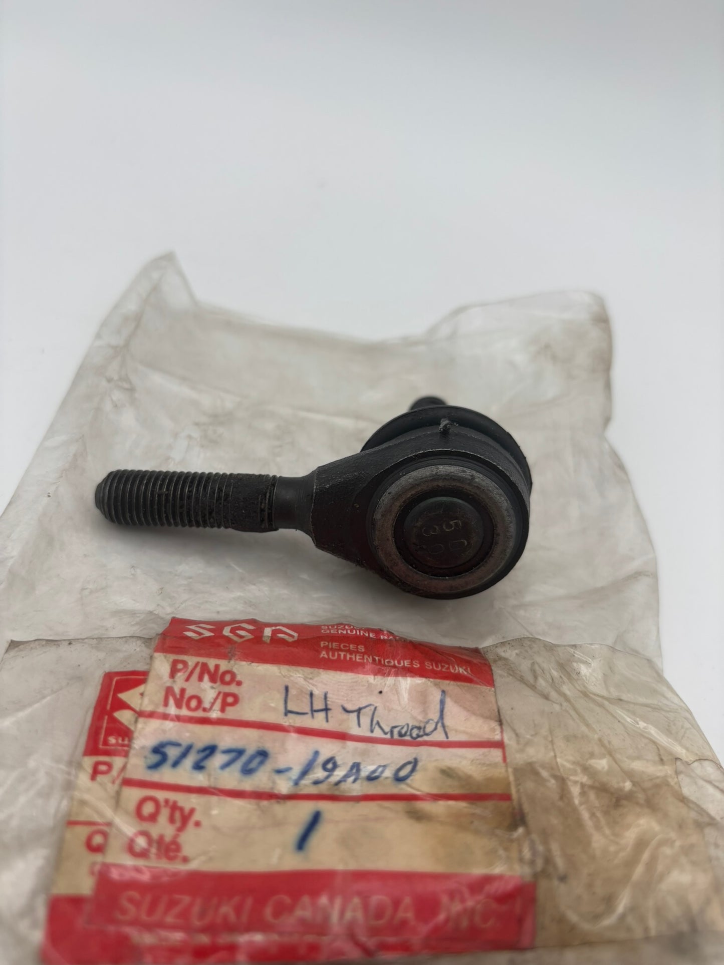 SUZUKI LEFT TIE ROD END SUB 51270-19A00 51270-38F10 51270-24400 S72