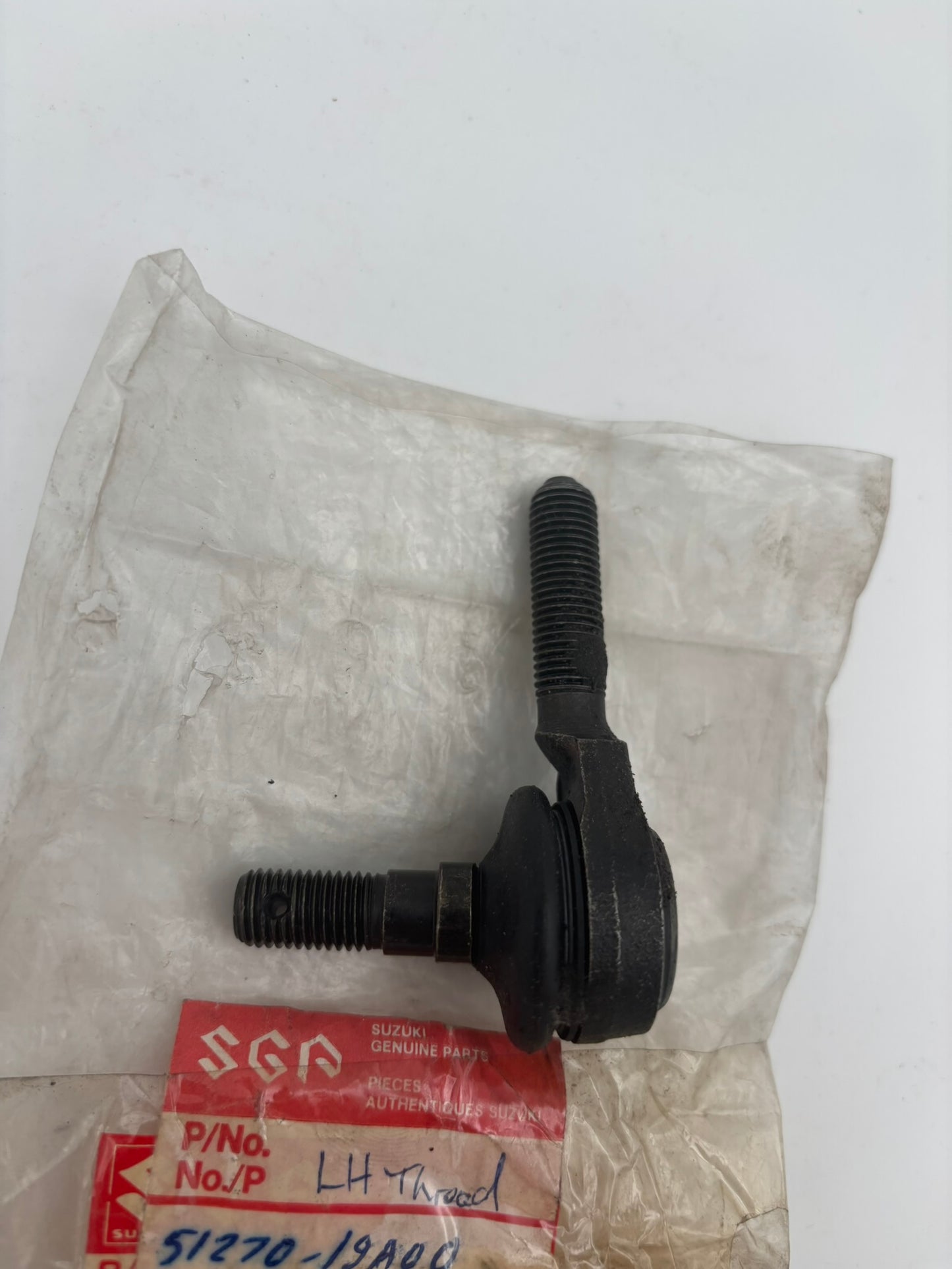 SUZUKI LEFT TIE ROD END SUB 51270-19A00 51270-38F10 51270-24400 S72