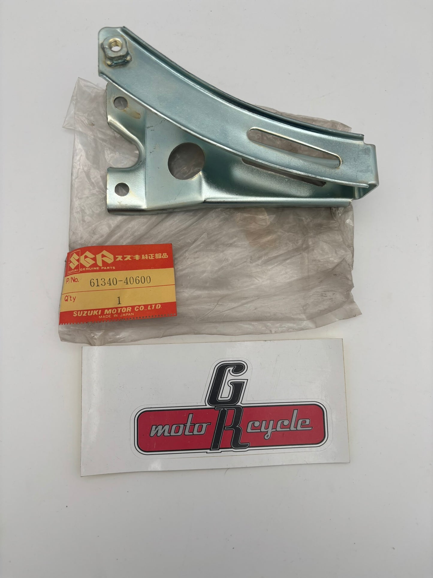 SUZUKI CHAIN GUIDE 61340-40600 S73