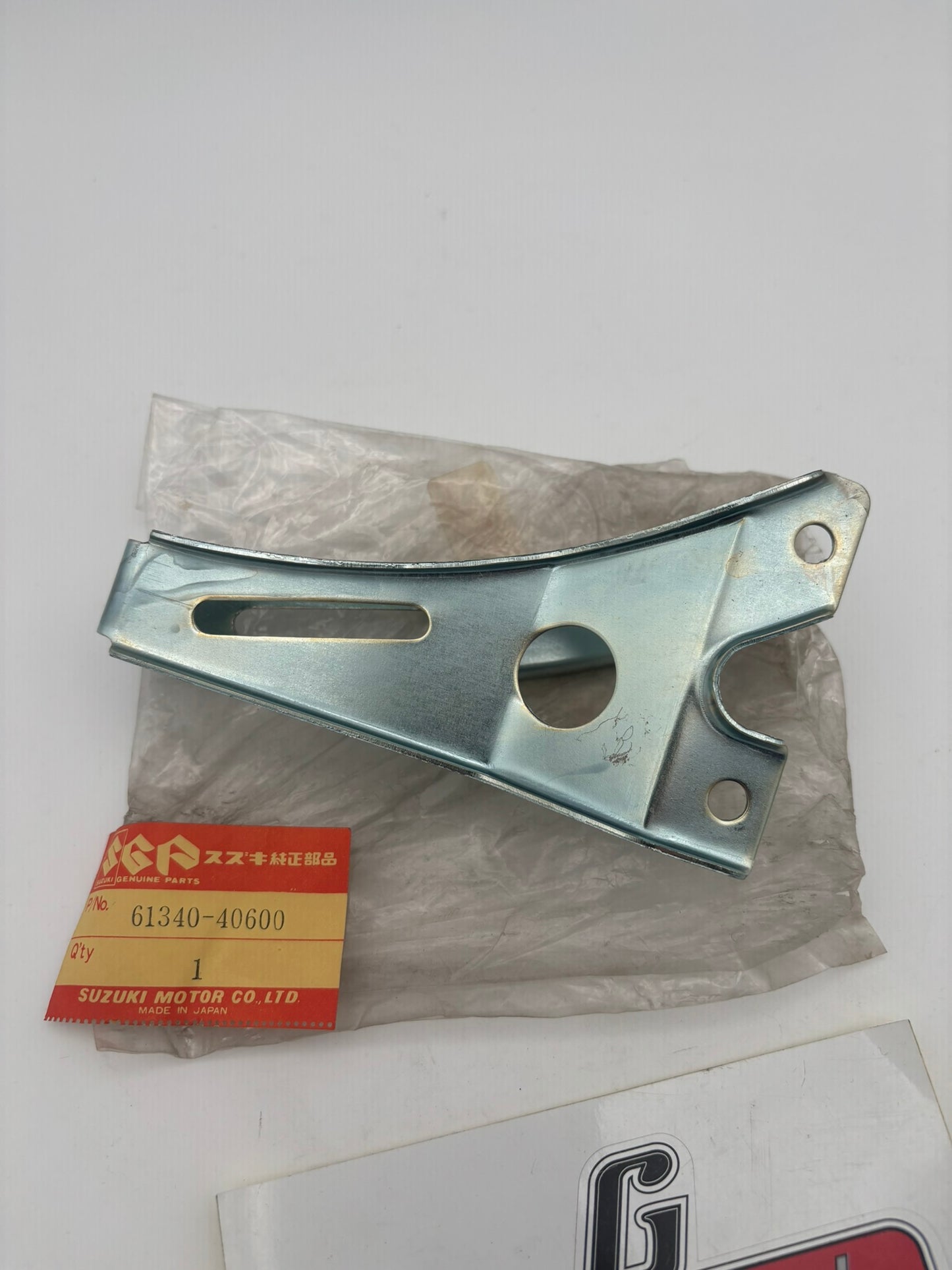 SUZUKI CHAIN GUIDE 61340-40600 S73