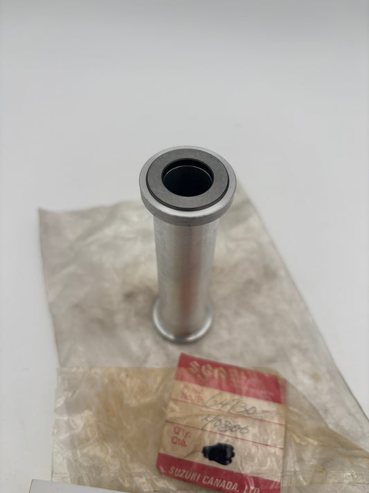 SUZUKI REAR HUB BEARING SPACER SUB 64730-40301 64730-40300 S73