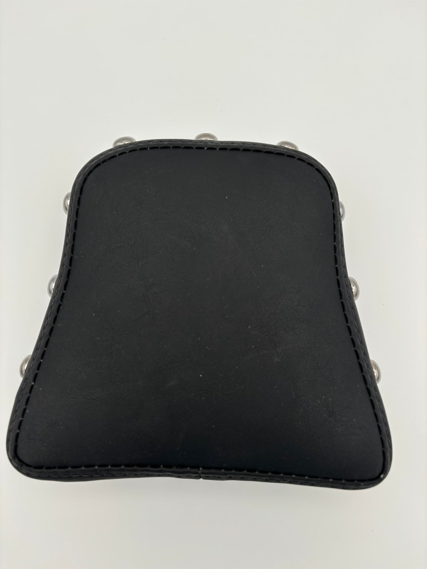 SUZUKI BELL SHAPE STUDDED BACKREST PAD UNIVERSAL FIT SUB 990A0-71004 99950-70231-SPD S75
