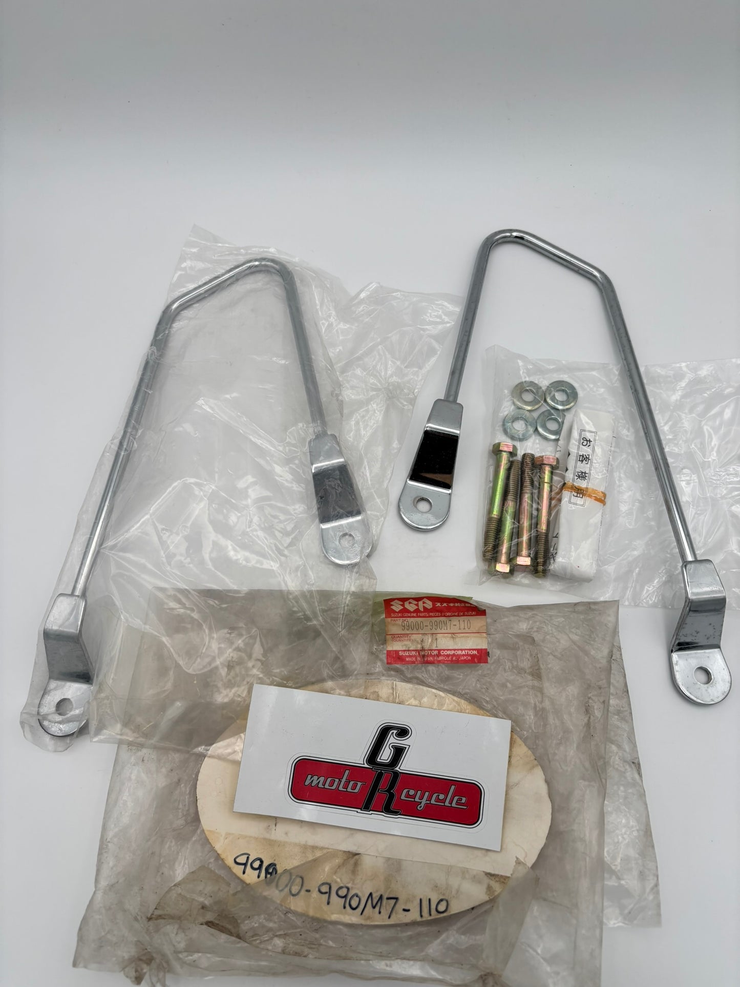 SUZUKI CHROME SADDLEBAG HOLDER GZ125 250 SUB 99950-70252 99950-70534 99000-990M7-110 S75