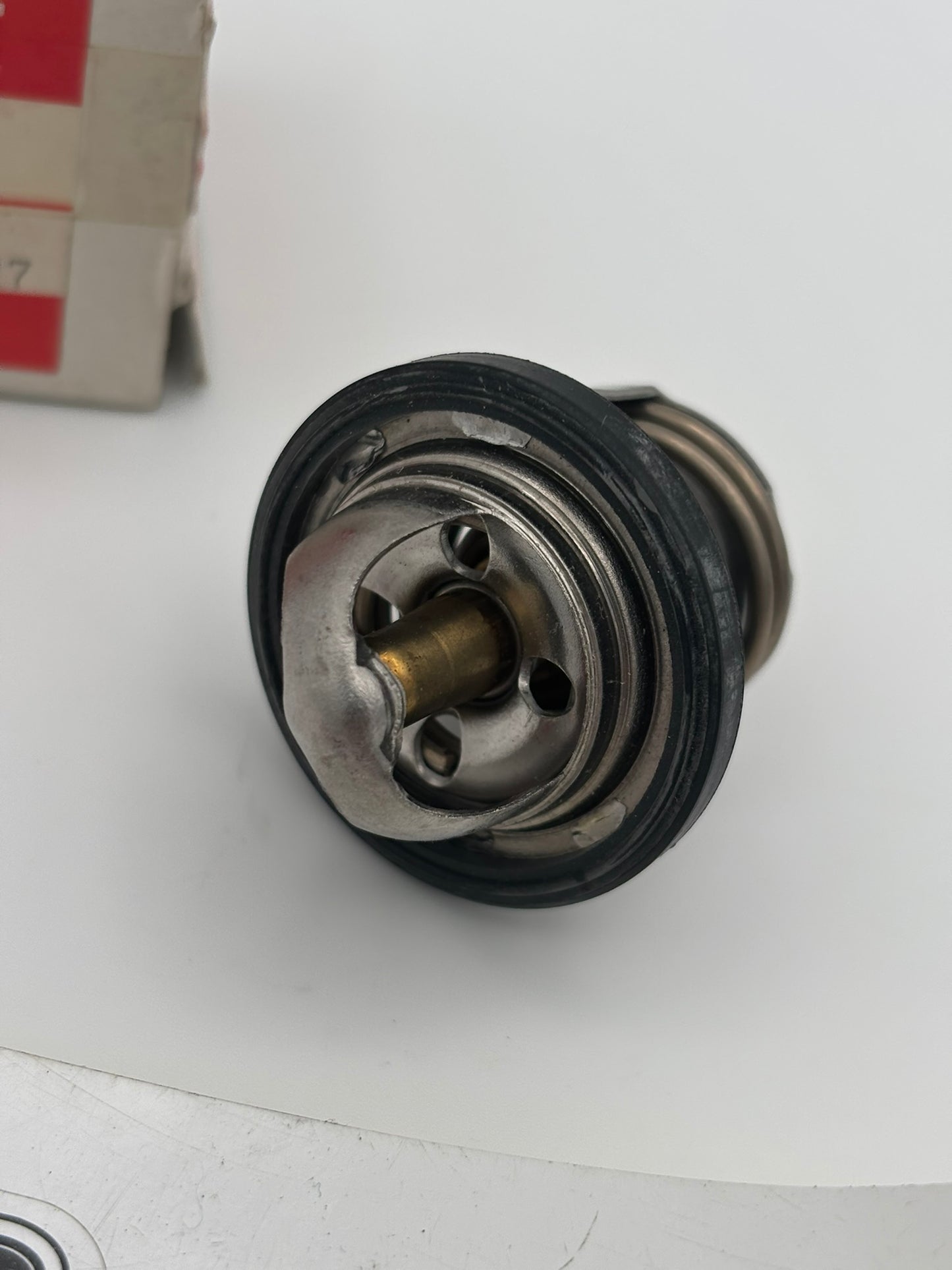 SUZUKI WATER THERMOSTAT SUB 17670-33411 17670-33410 S77