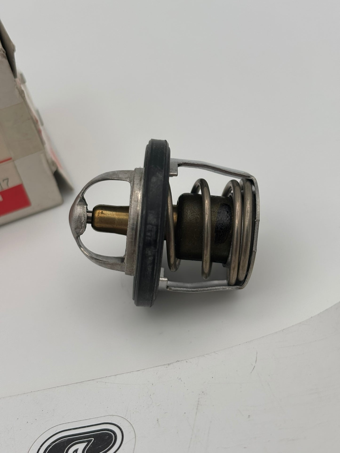 SUZUKI WATER THERMOSTAT SUB 17670-33411 17670-33410 S77
