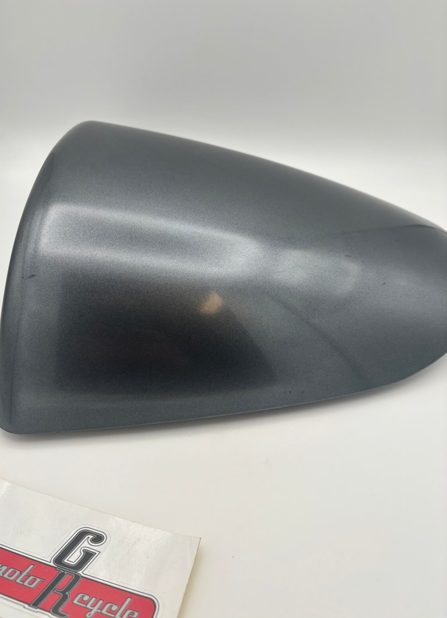 SUZUKI USED SEAT TAIL BOX (GRAY) 45550-33E00-17U-U S78