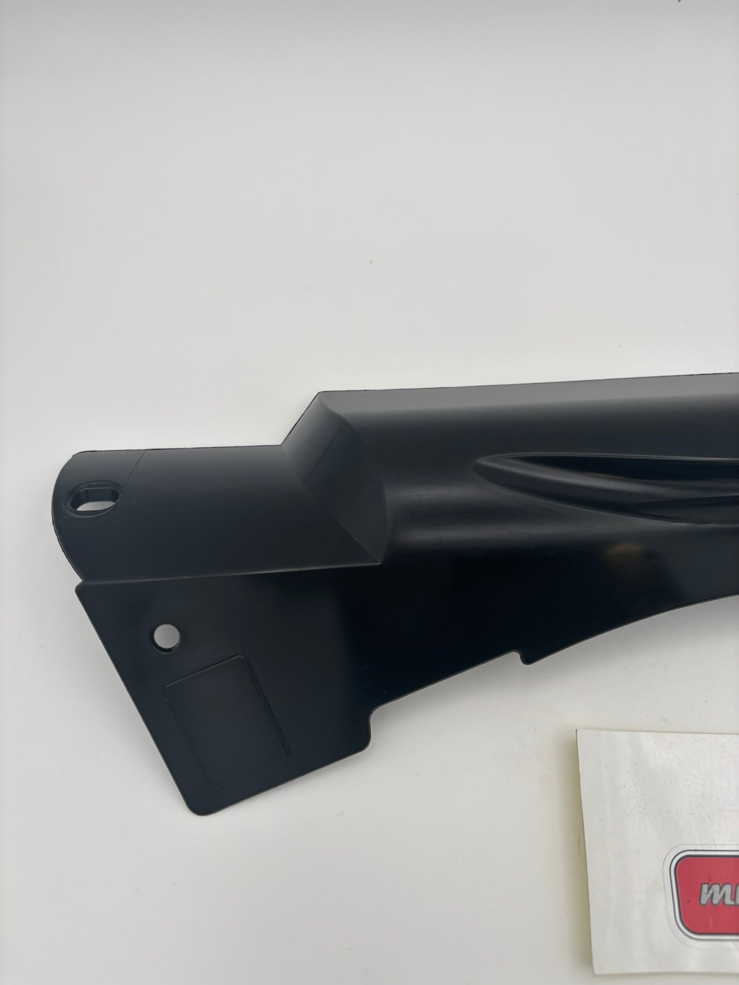 SUZUKI FRONT LOWER COWL COVER 94457-35F00 S78