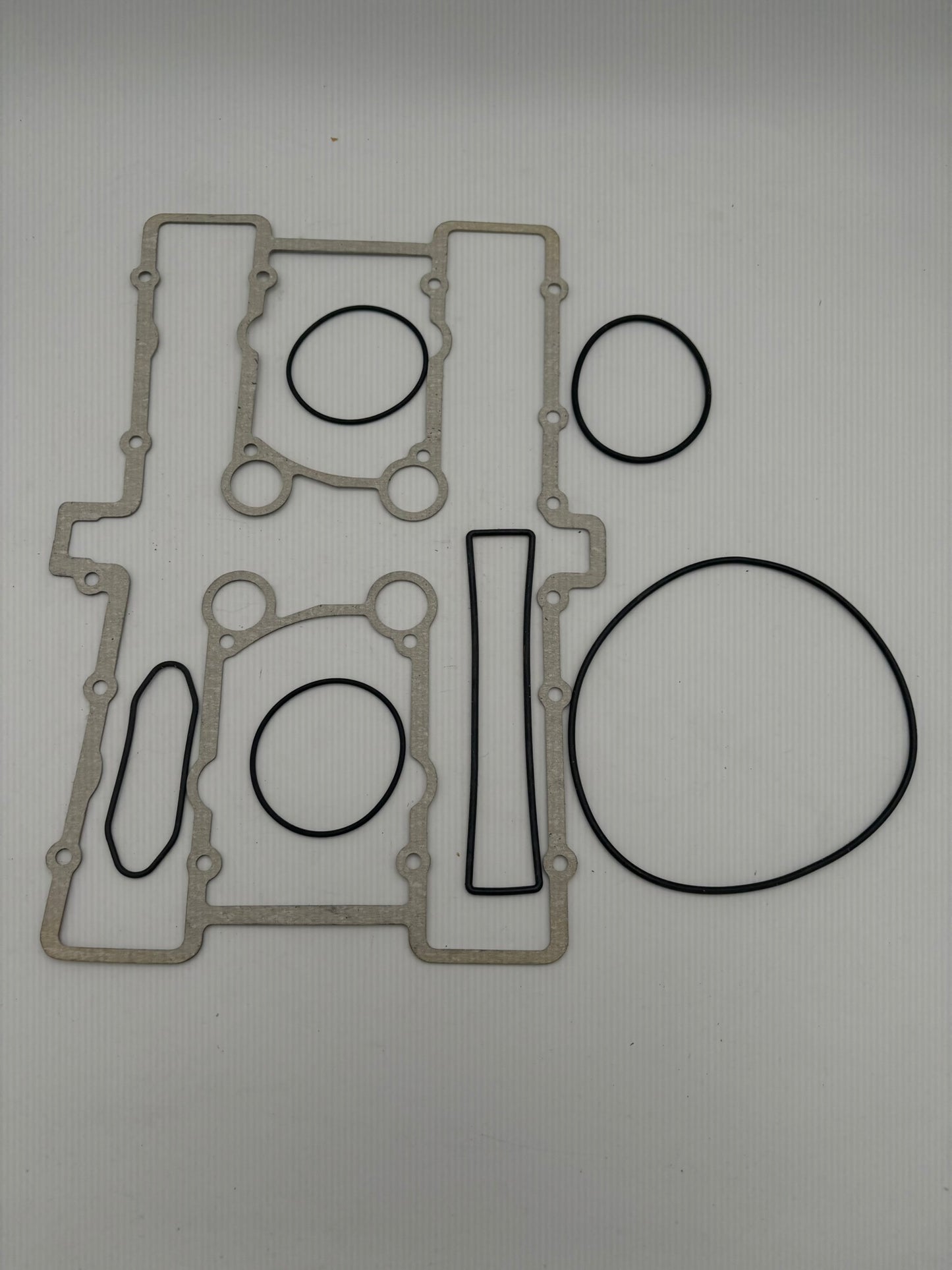 SUZUKI GASKET SET (INCOMPLETE) SUB 11400-49892 11400-49898 11400-49890-I S83