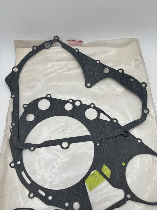 SUZUKI GASKET SET (INCOMPLETE) 11482-38F00 11483-38F00 11484-38F00 SUB 11401-38811 11401-38812 11401-38810-I S84