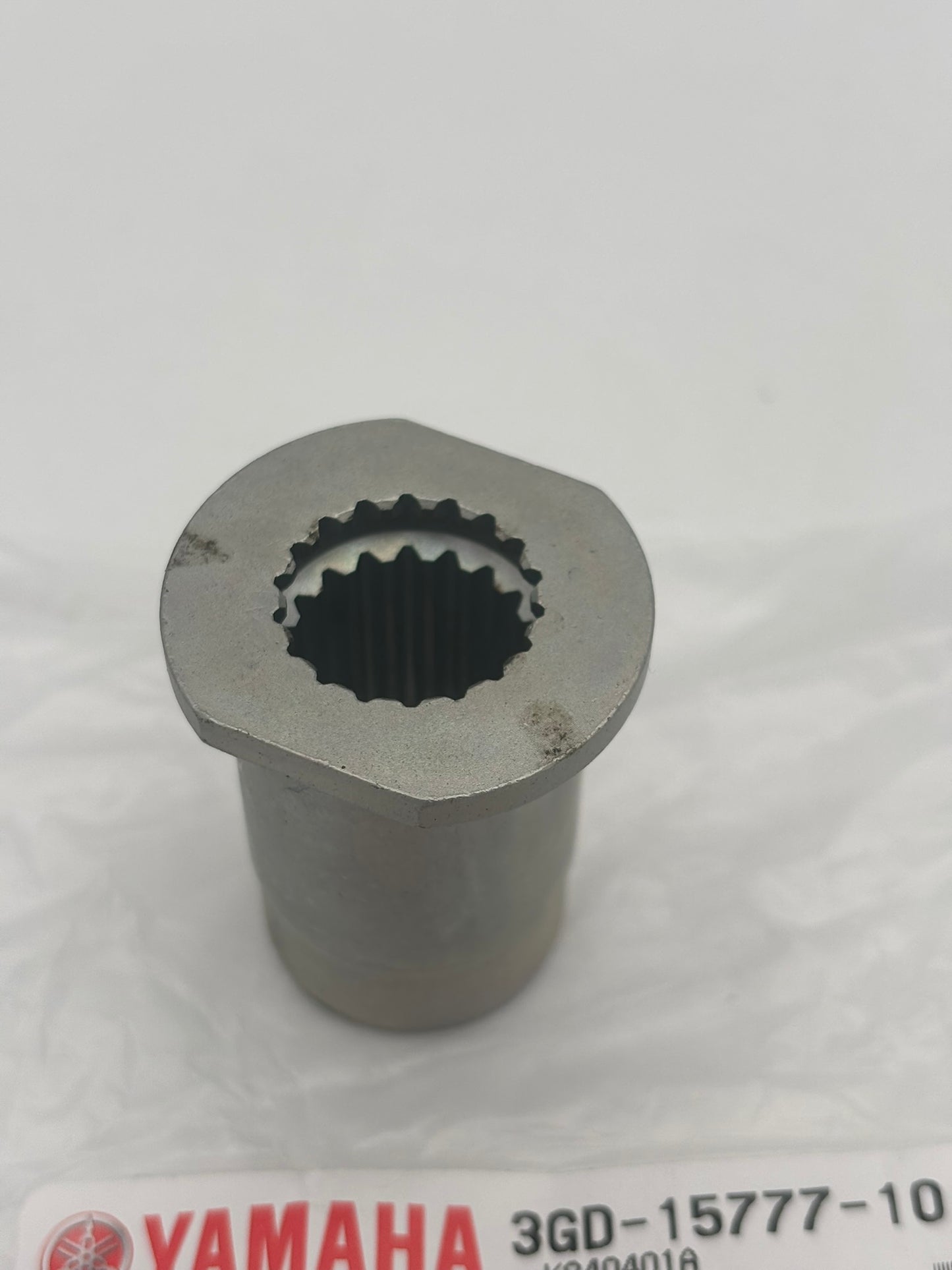 YAMAHA STARTER PULLEY BOSS (SUB 2NL-15777-00-00 ) 3GD-15777-10-00 Y20