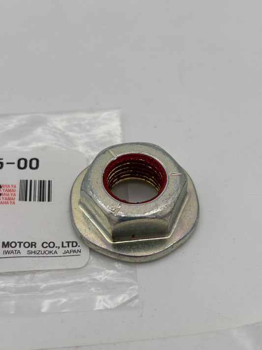 YAMAHA NUT 1 4WV-46145-00-00 Y82