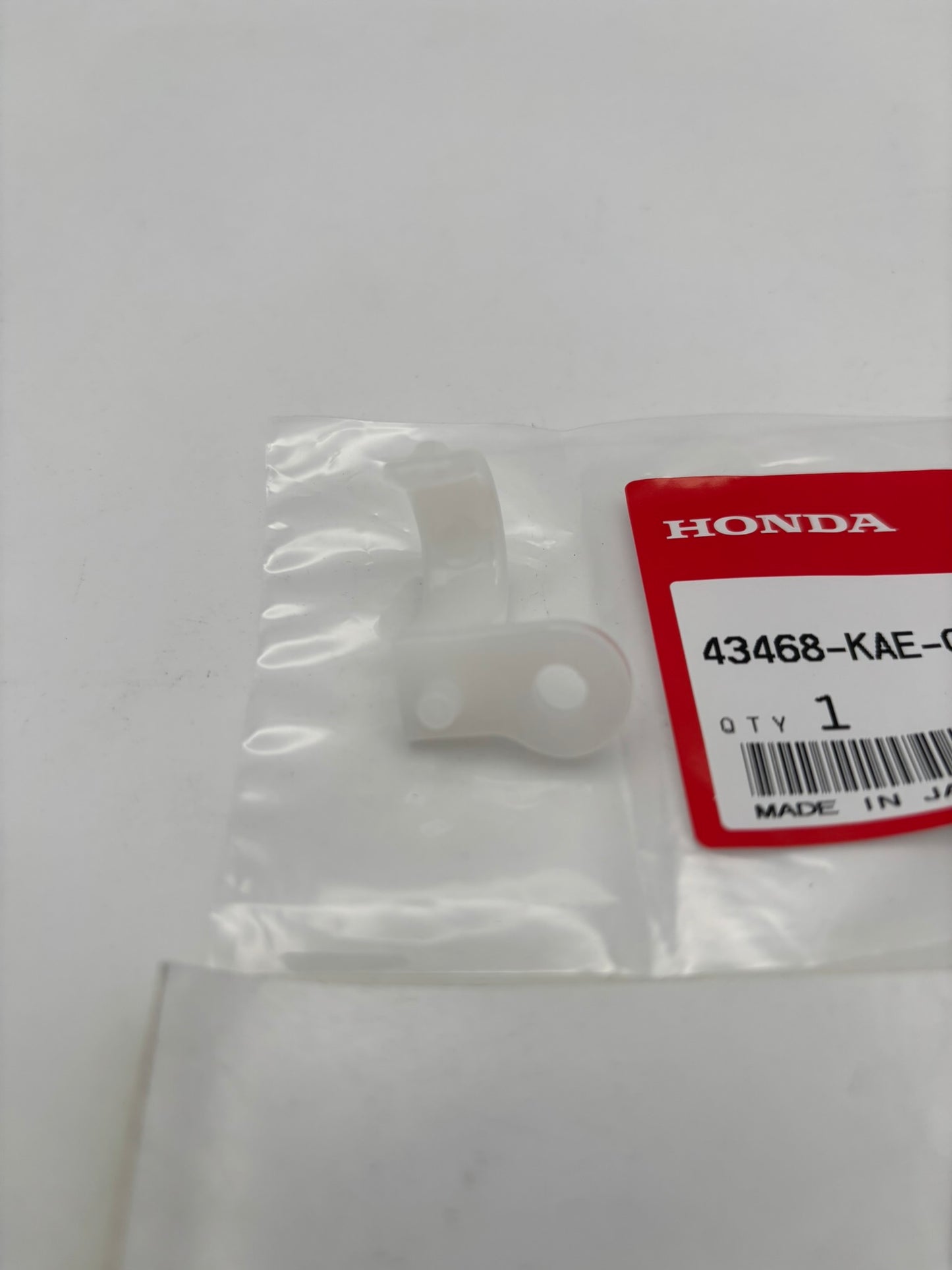 HONDA REAR BRAKE HOSE GUIDE 43468-KAE-000 H156
