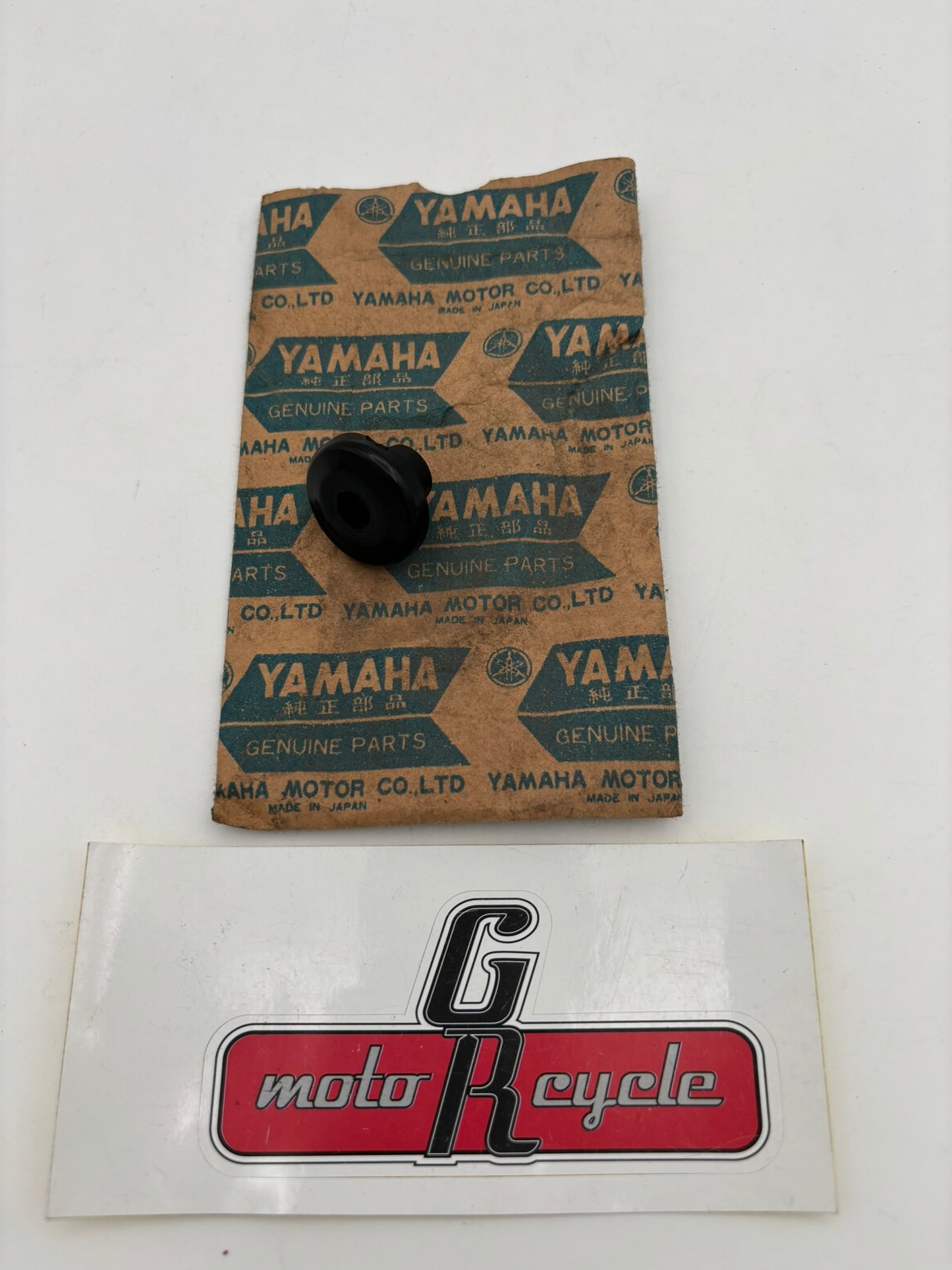 YAMAHA STEERING CAP 2HG-2319U-00-00 Y107