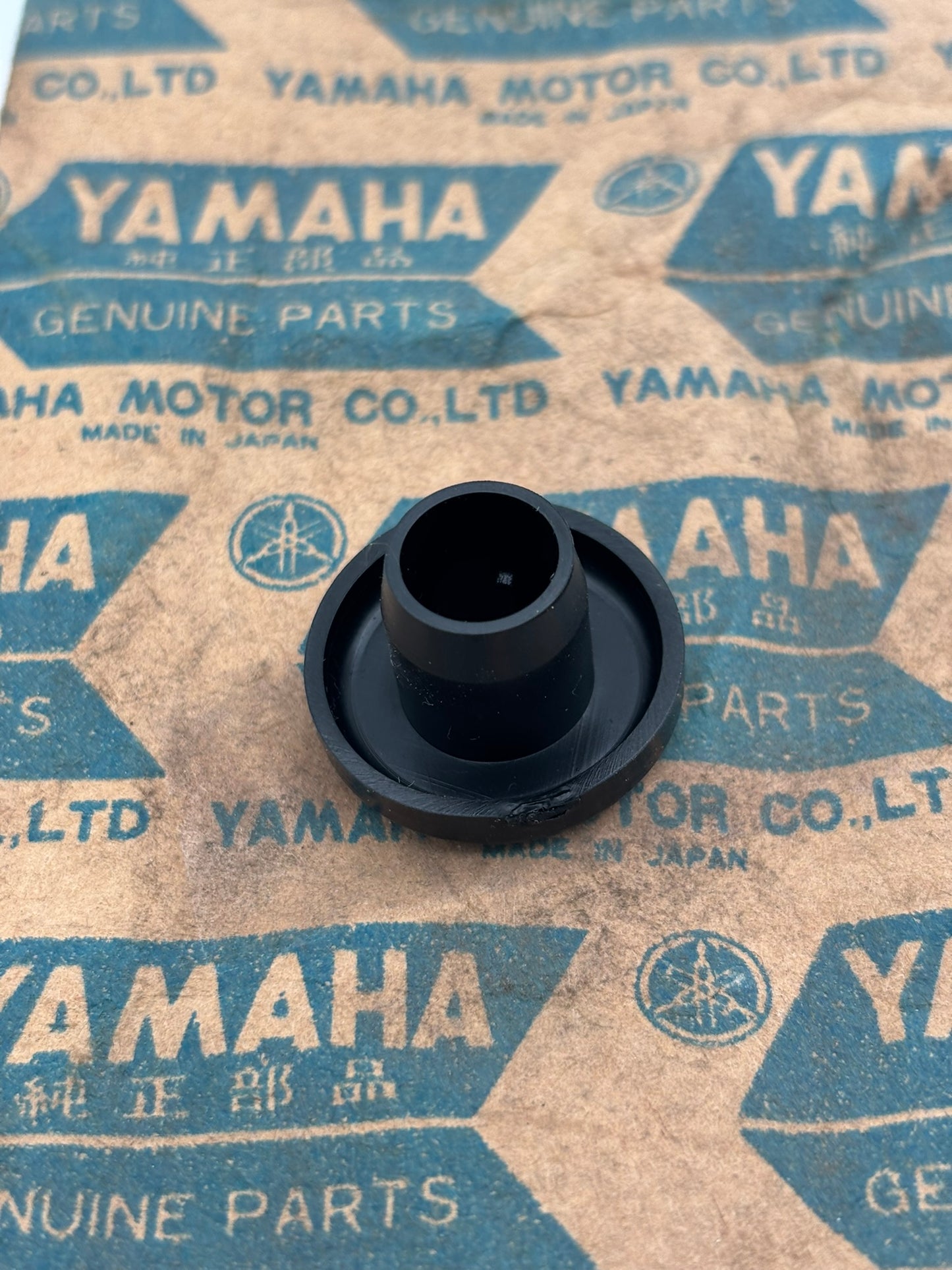 YAMAHA STEERING CAP 2HG-2319U-00-00 Y107