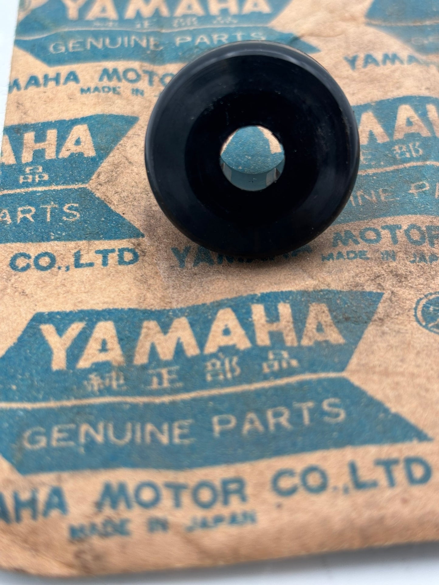 YAMAHA STEERING CAP 2HG-2319U-00-00 Y107