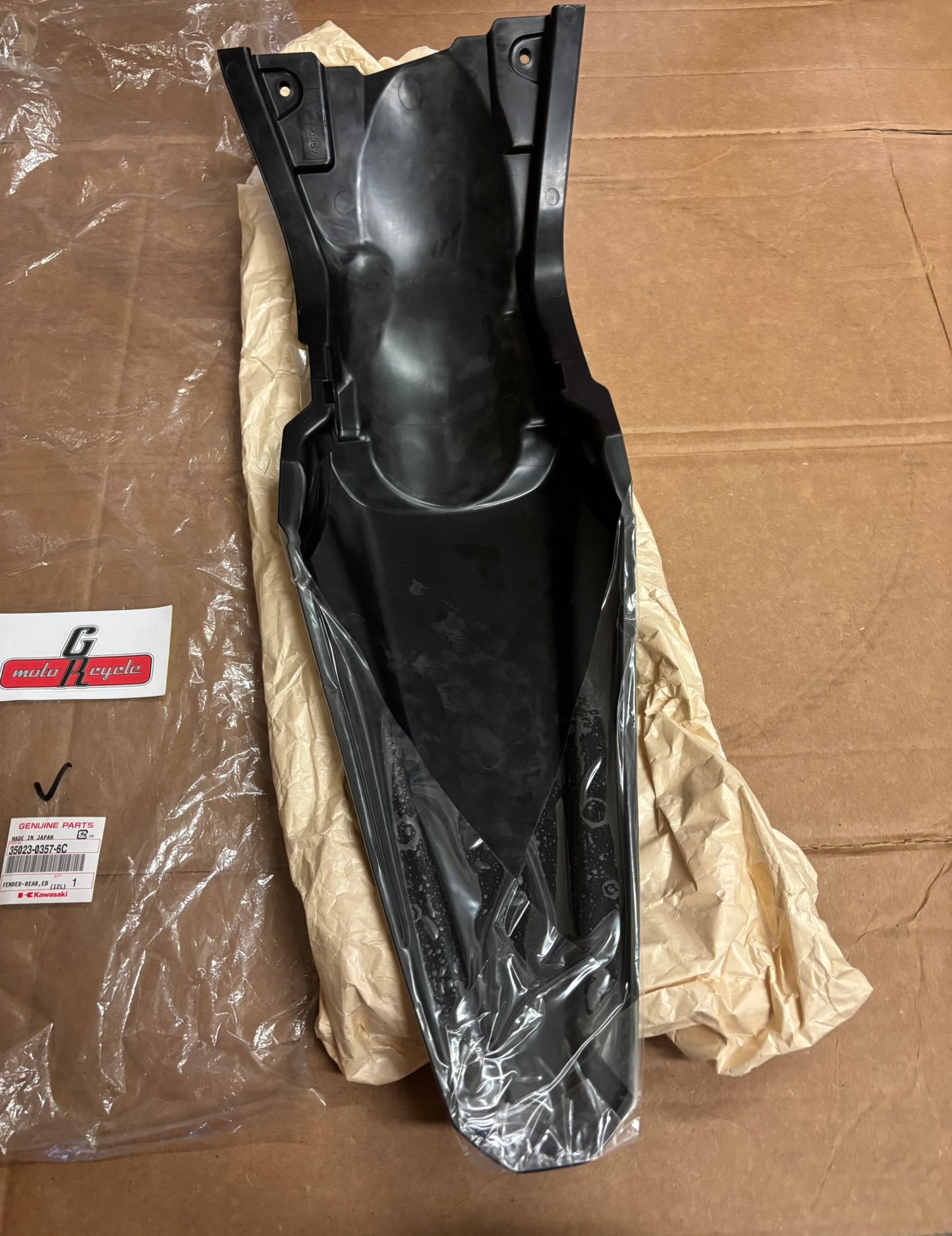 KAWASAKI REAR FENDER EBONY 35023-0357-6C KBOX