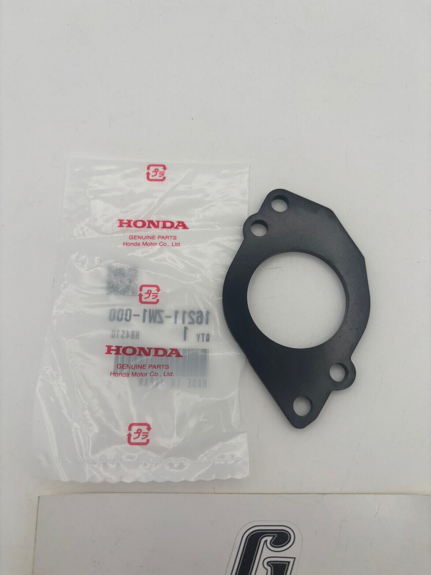 HONDA CARBURATOR INSULATOR 16211-ZW1-000 H185