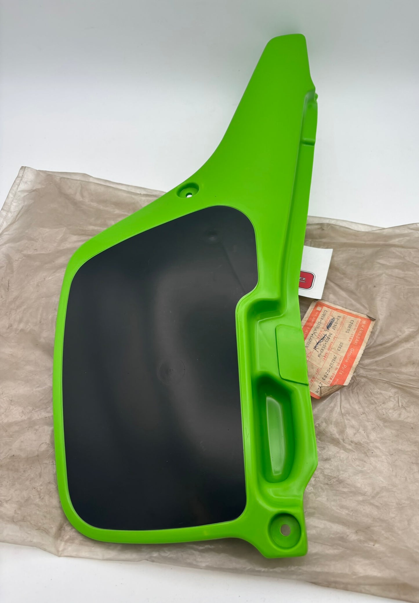 KAWASAKI LEFT HAND SIDE COVER L.GREEN SUB 36001-1400-AE 36001-5183-6W K42