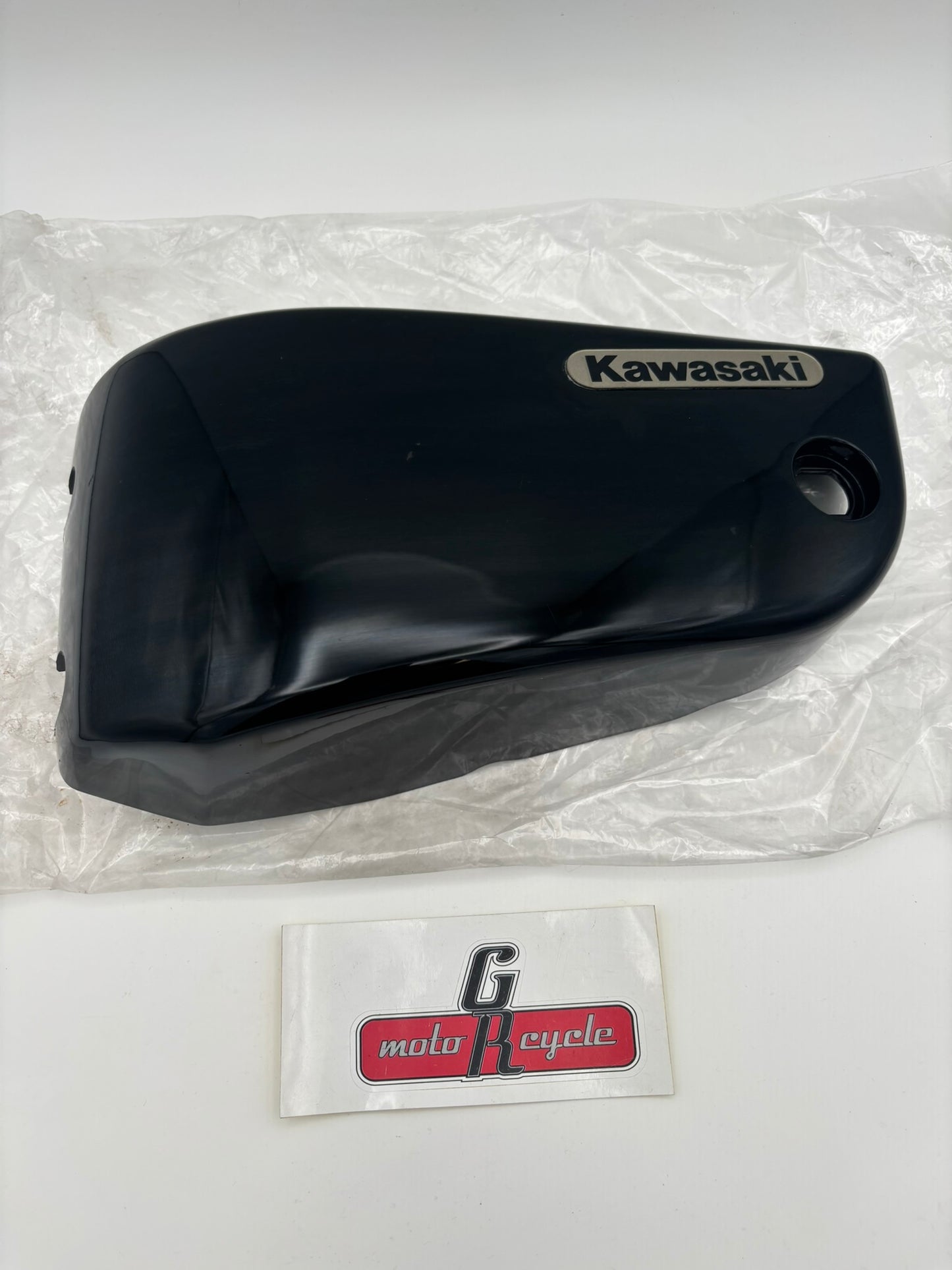 KAWASAKI USED LEFT HAND SIDE COVER EBONY 36001-1645-H8-U K43