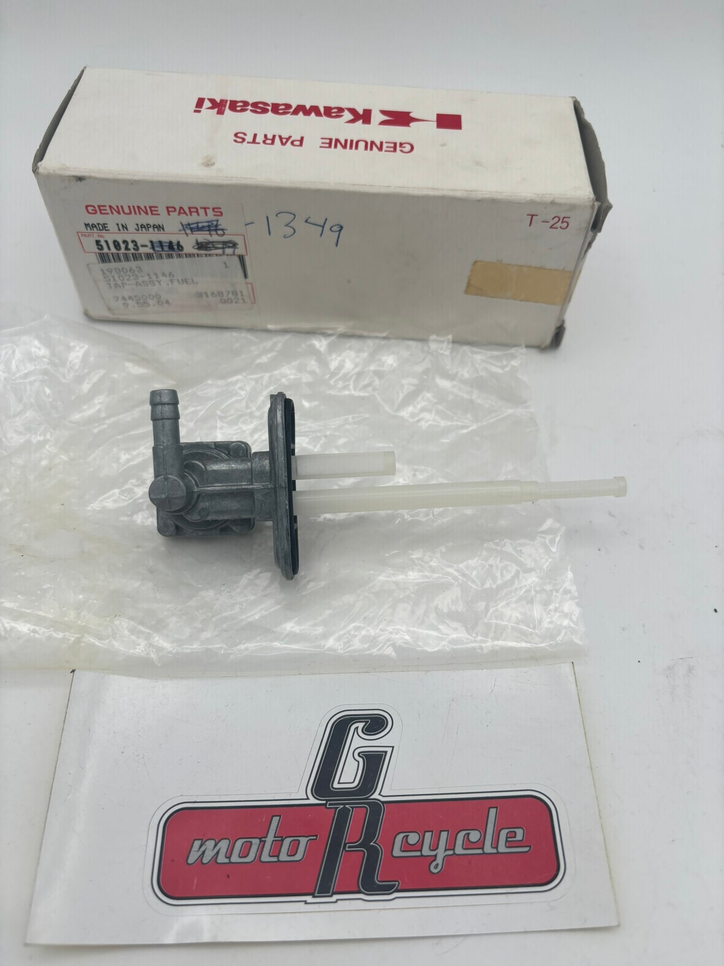 KAWASAKI FUEL TAP VALVE PETCOCK ASSY SUB 51023-1349 51023-0728 51023-1146 K45