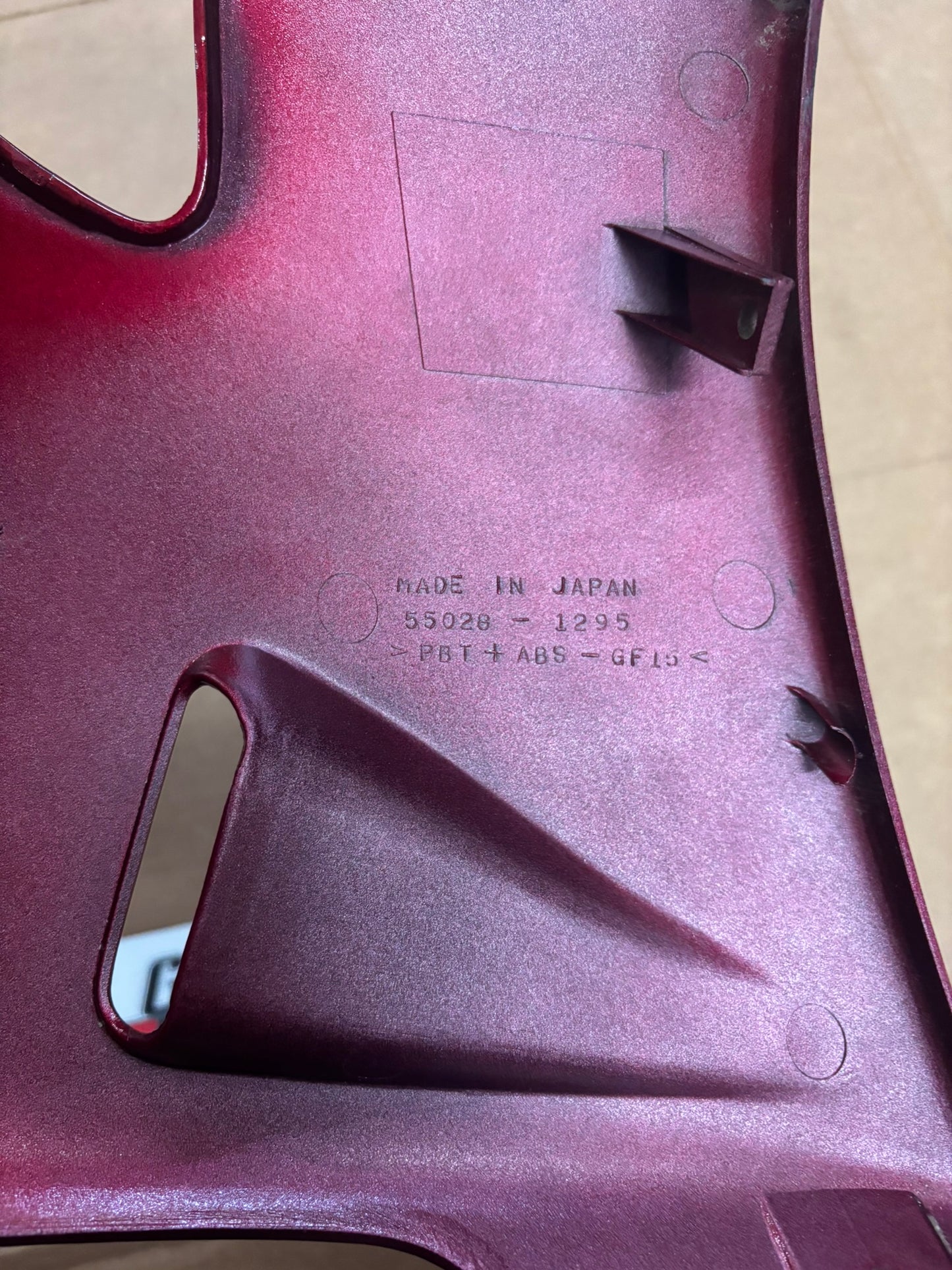 KAWASAKI LH LOWER COWLING C.W.RED 55028-1295-H3 KBOX