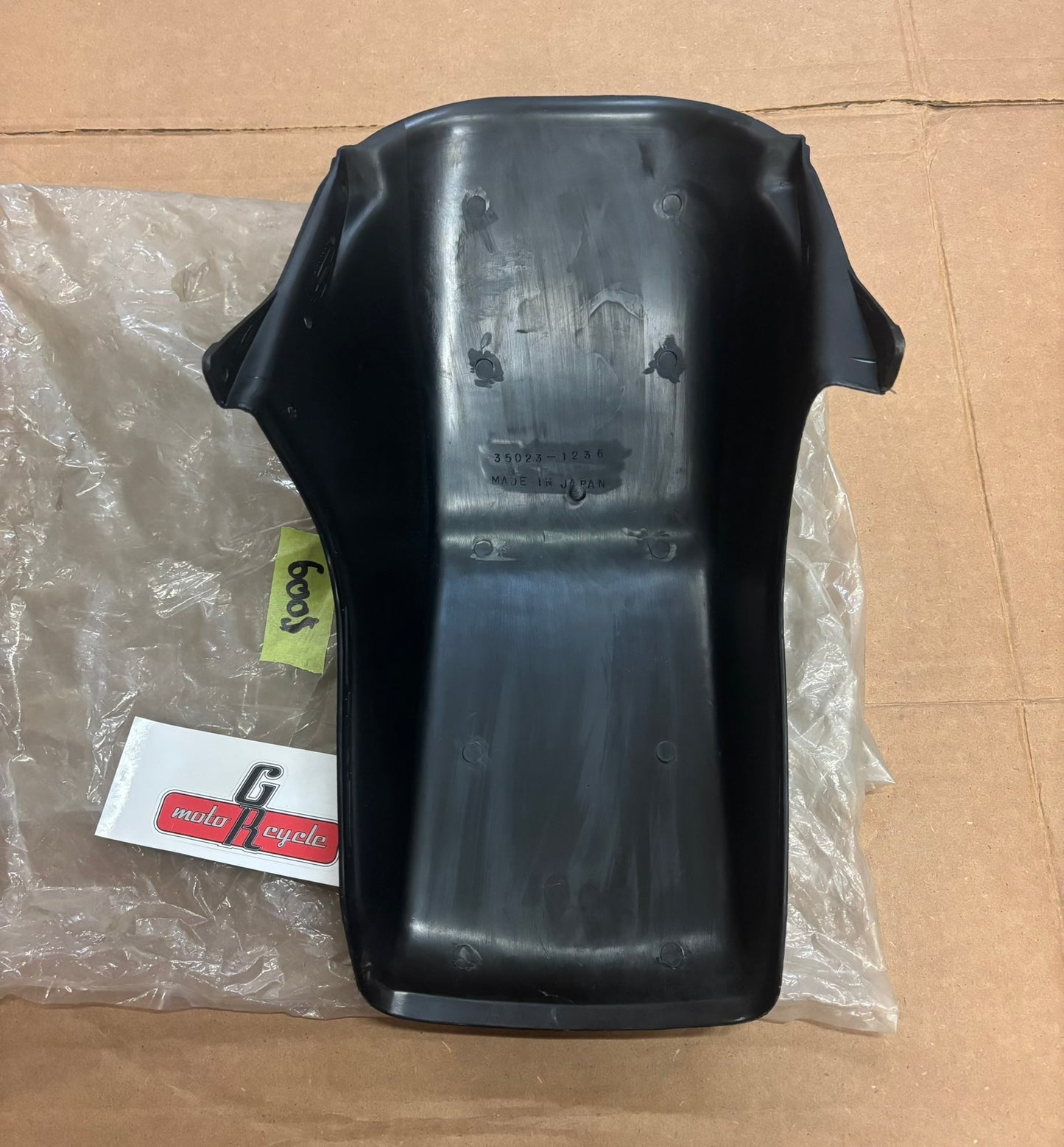KAWASAKI FRONT REAR FENDER BLACK 35023-1236-6Z K50