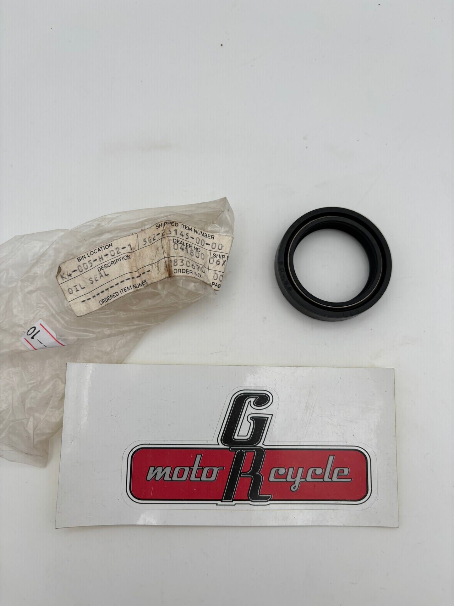 YAMAHA OIL SEAL (SUB 34X-23145-00-00 1KH-23145-00-00 ) 5G2-23145-00-00 Y3