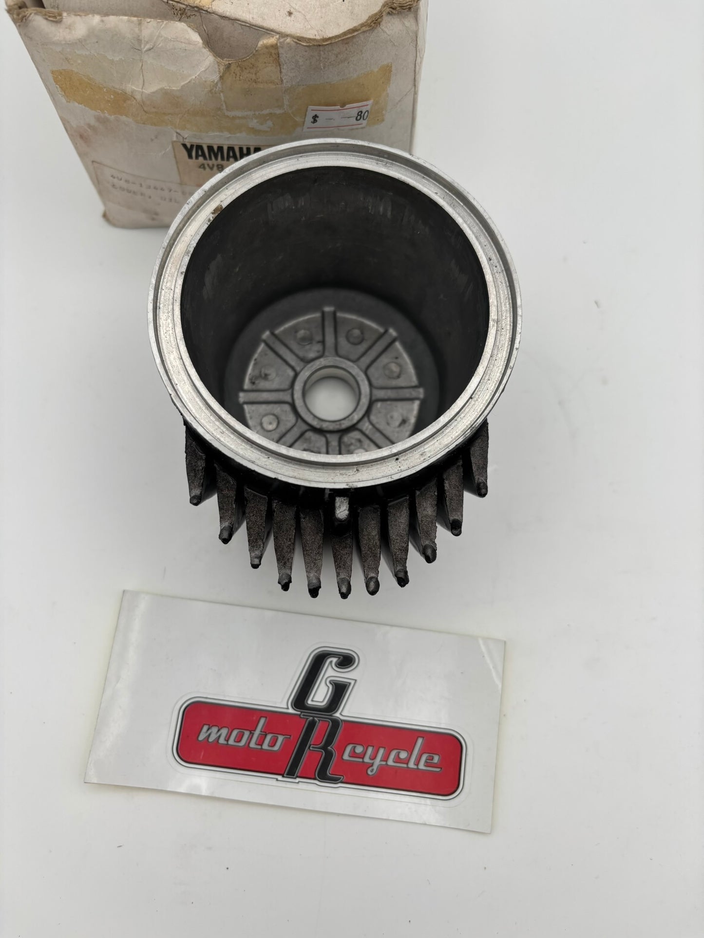 YAMAHA OIL ELEMENT COVER 4V8-13447-00-00 Y10