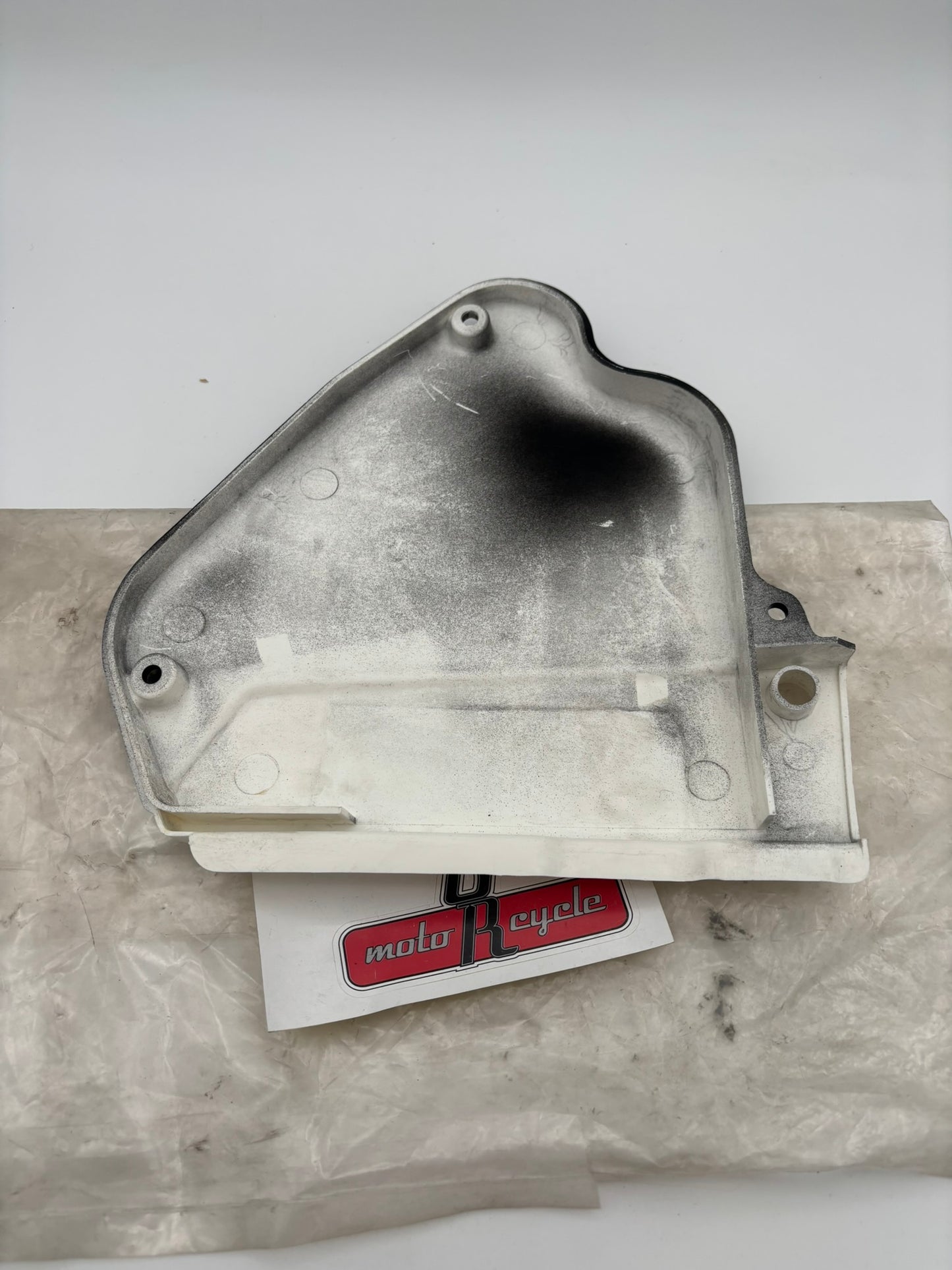 YAMAHA AIR CLEANER CASE CAP 1 (SUB 5X4-14412-10-00 ) 5X4-14412-10-98 Y12