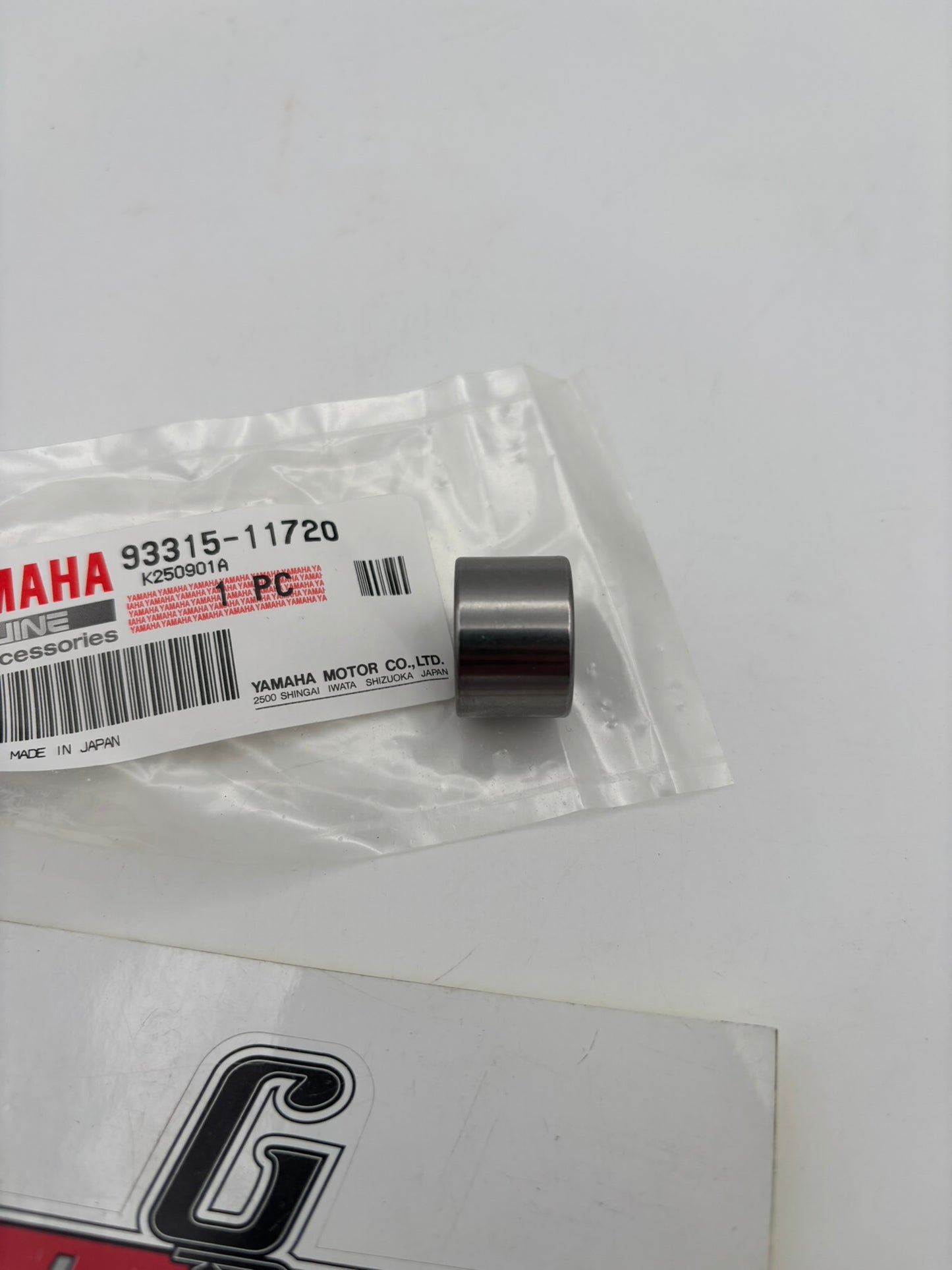 YAMAHA ROLLER BEARING 93315-11720-00 Y127