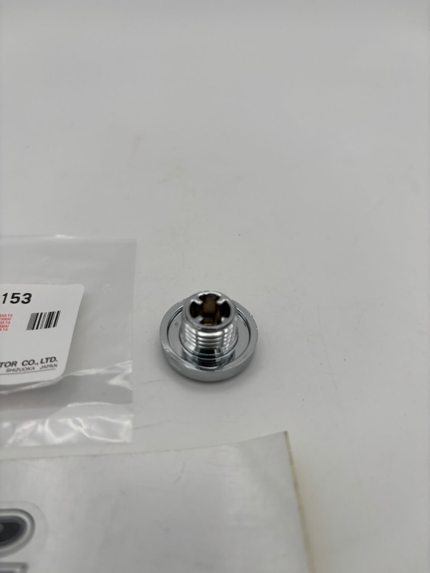 YAMAHA STRAIGHT SCREW PLUG 90340-14153-00 Y54