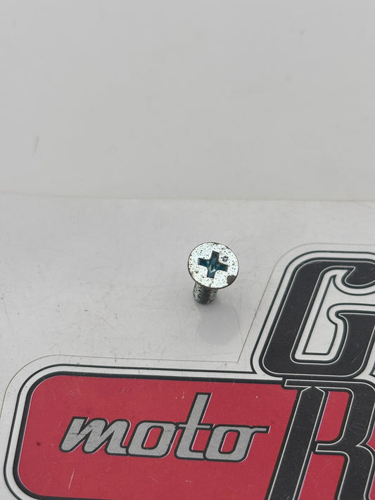 YAMAHA FLAT HEAD SCREW (SUB 98707-04012-00 ) 98701-04012-00 Y129