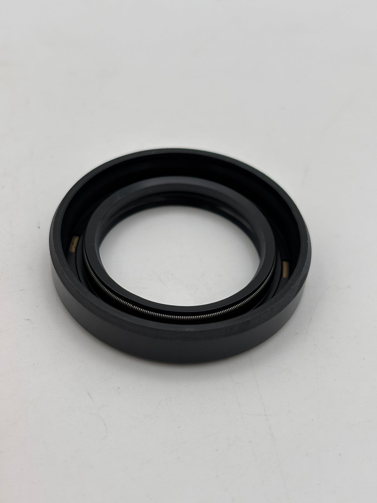 HONDA DUST SEAL 28X42X8 (SUB 91257-MAY-003 ) 91257-KA3-711 H56