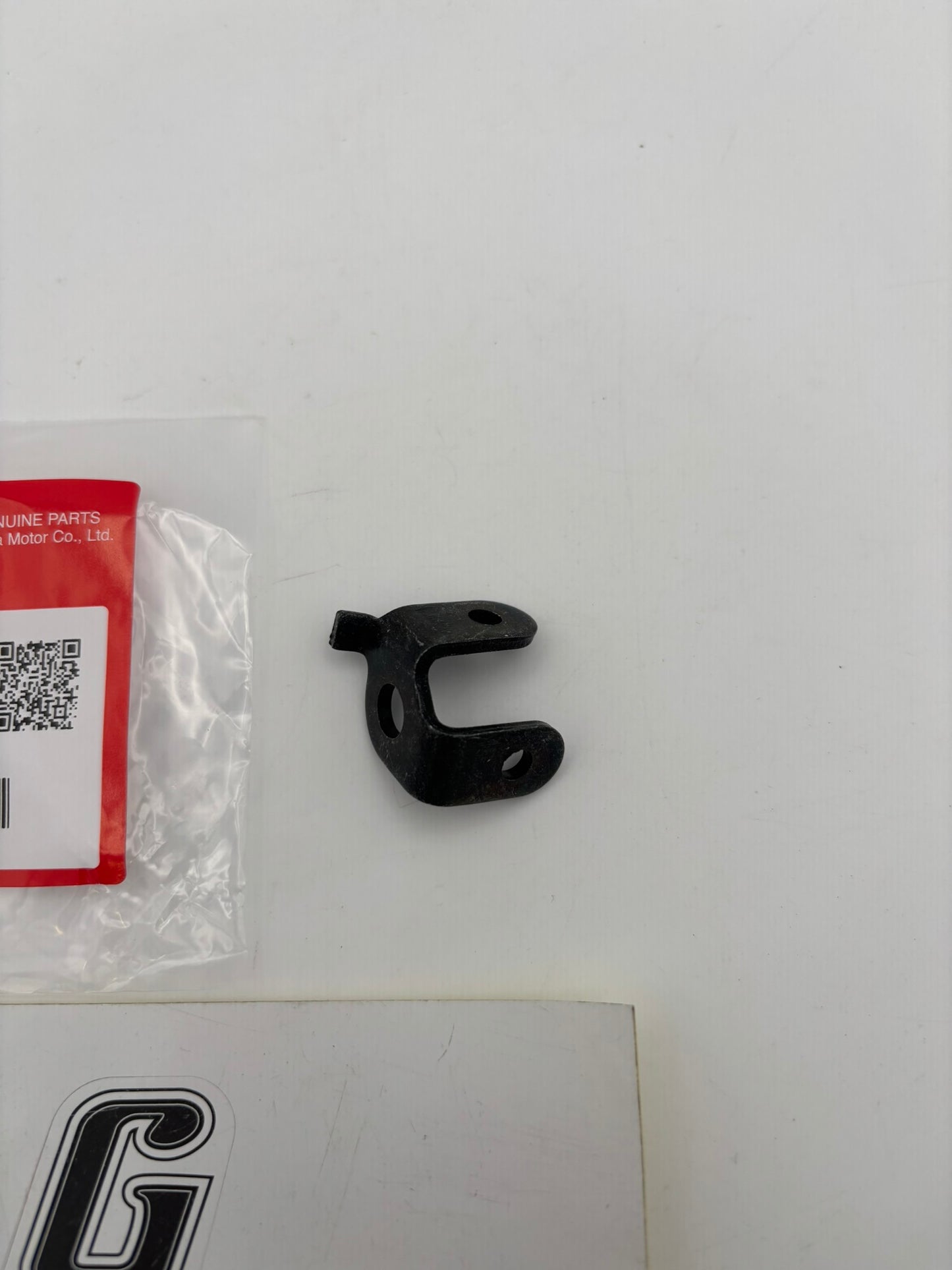 HONDA SPRING HANGER PLATE 90445-ML3-681 H100