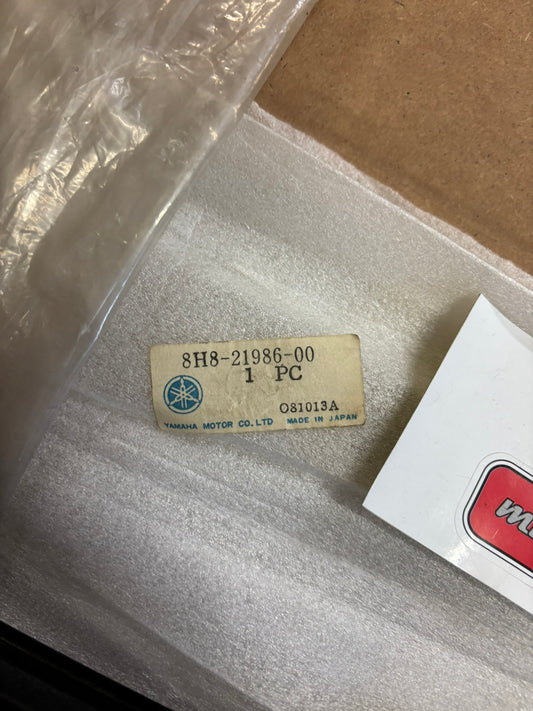 YAMAHA FRAME RNFCMNT 1. 8H8-21986-00-00 Y13