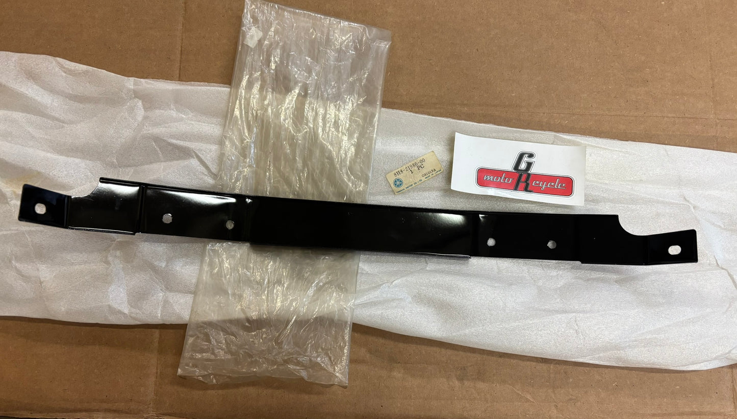 YAMAHA FRAME RNFCMNT 1. 8H8-21986-00-00 Y13
