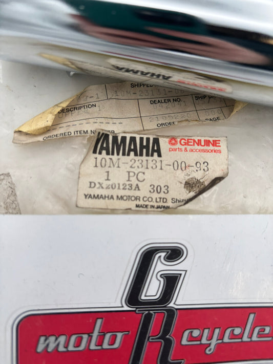 YAMAHA FRONT FORK UPPER COVER 2. 10M-23131-00-93 Y16