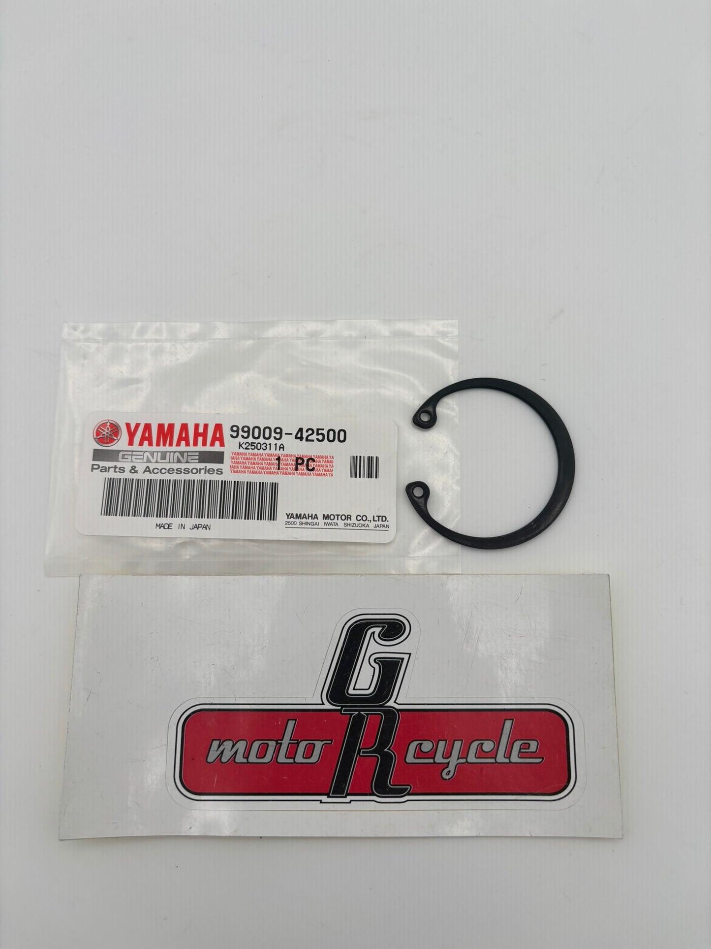 YAMAHA CIRCLIP (5U8) 99009-42500-00 Y136