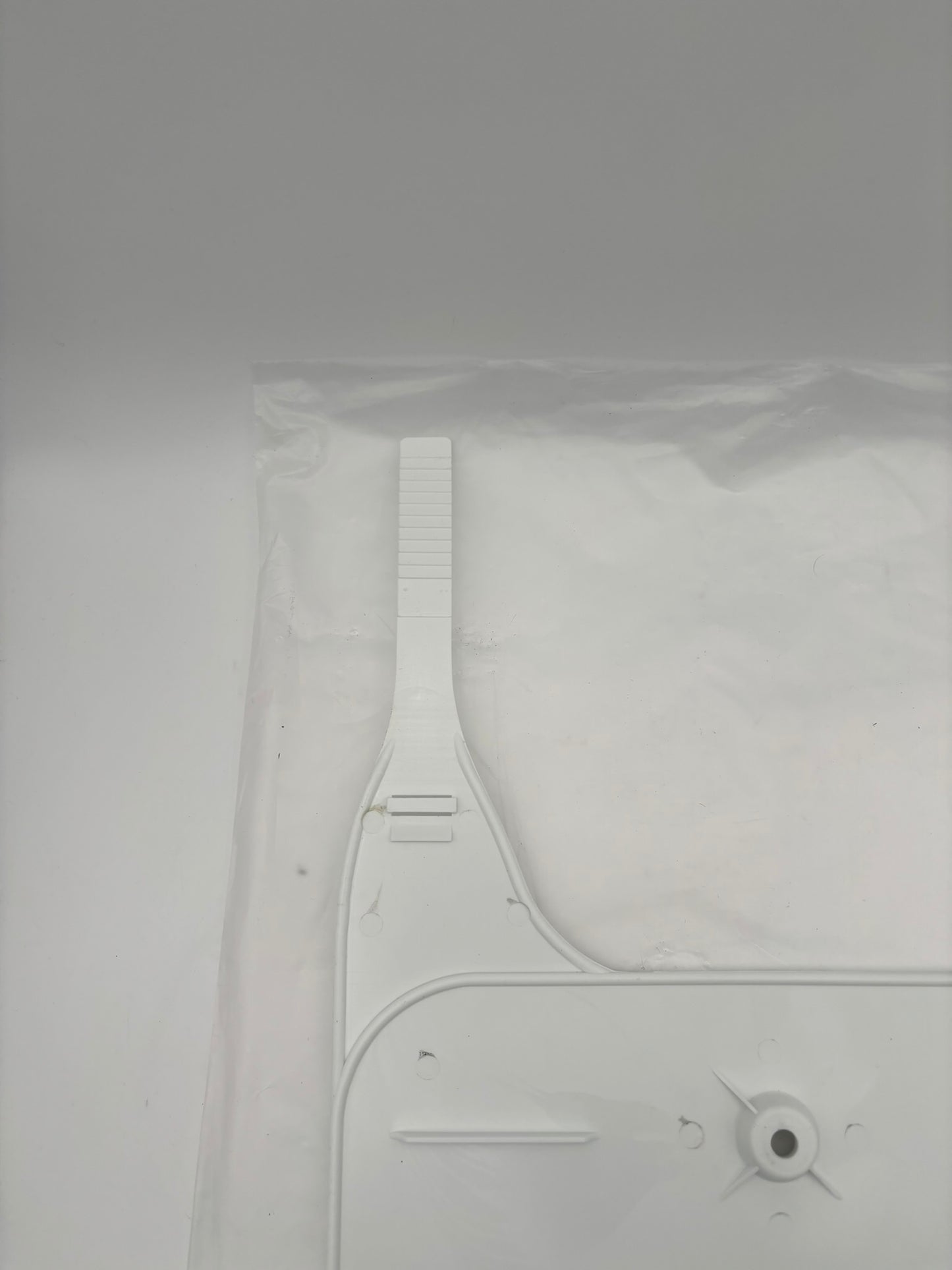 HONDA FRONT NUMBER PLATE WHITE 61136-ML3-841 H99