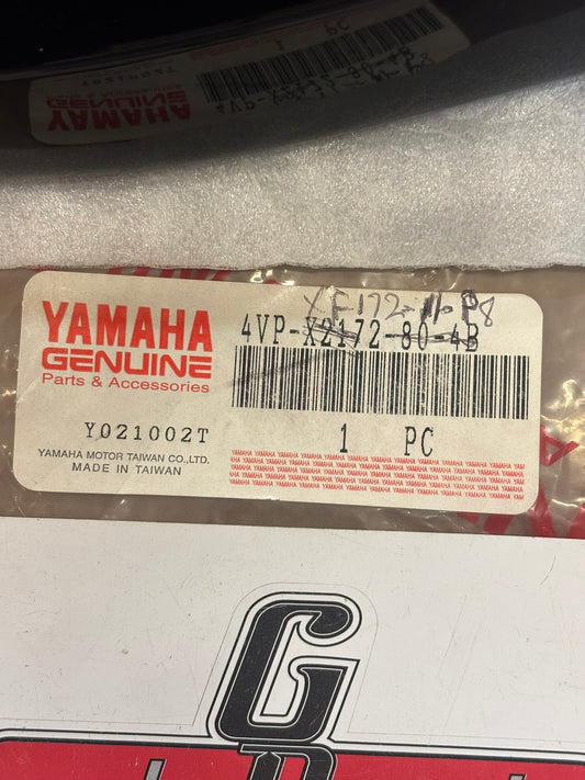 YAMAHA SIDE COVER 2. (SUB 4VP-XF172-11-P8 ) 4VP-X2172-80-4B YBOX