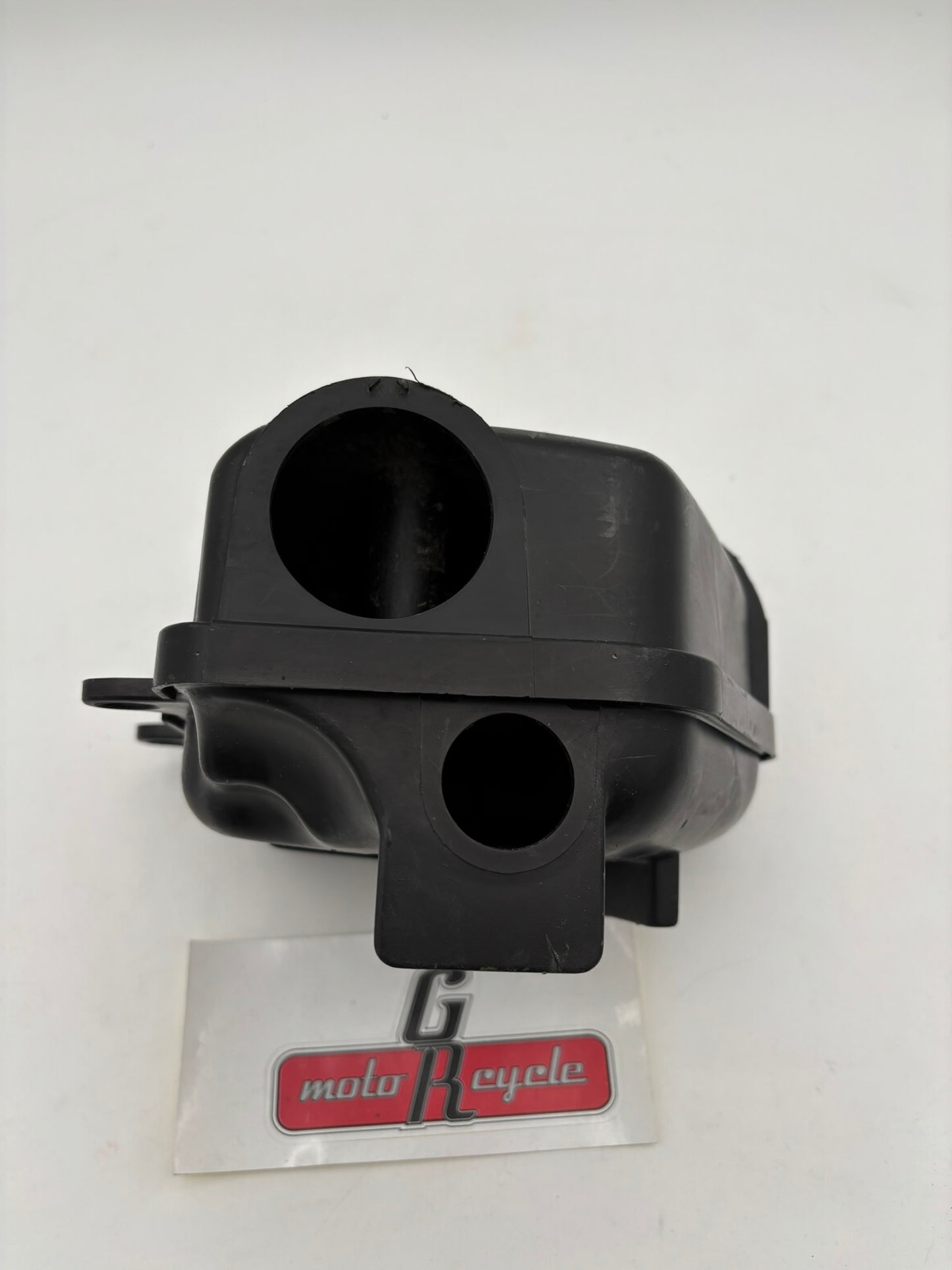 YAMAHA USED YJ50 VINO 50 2001 - 2005 AIR BOX 5BM-14412-00-00 5BM-14411-00-00-U Y280