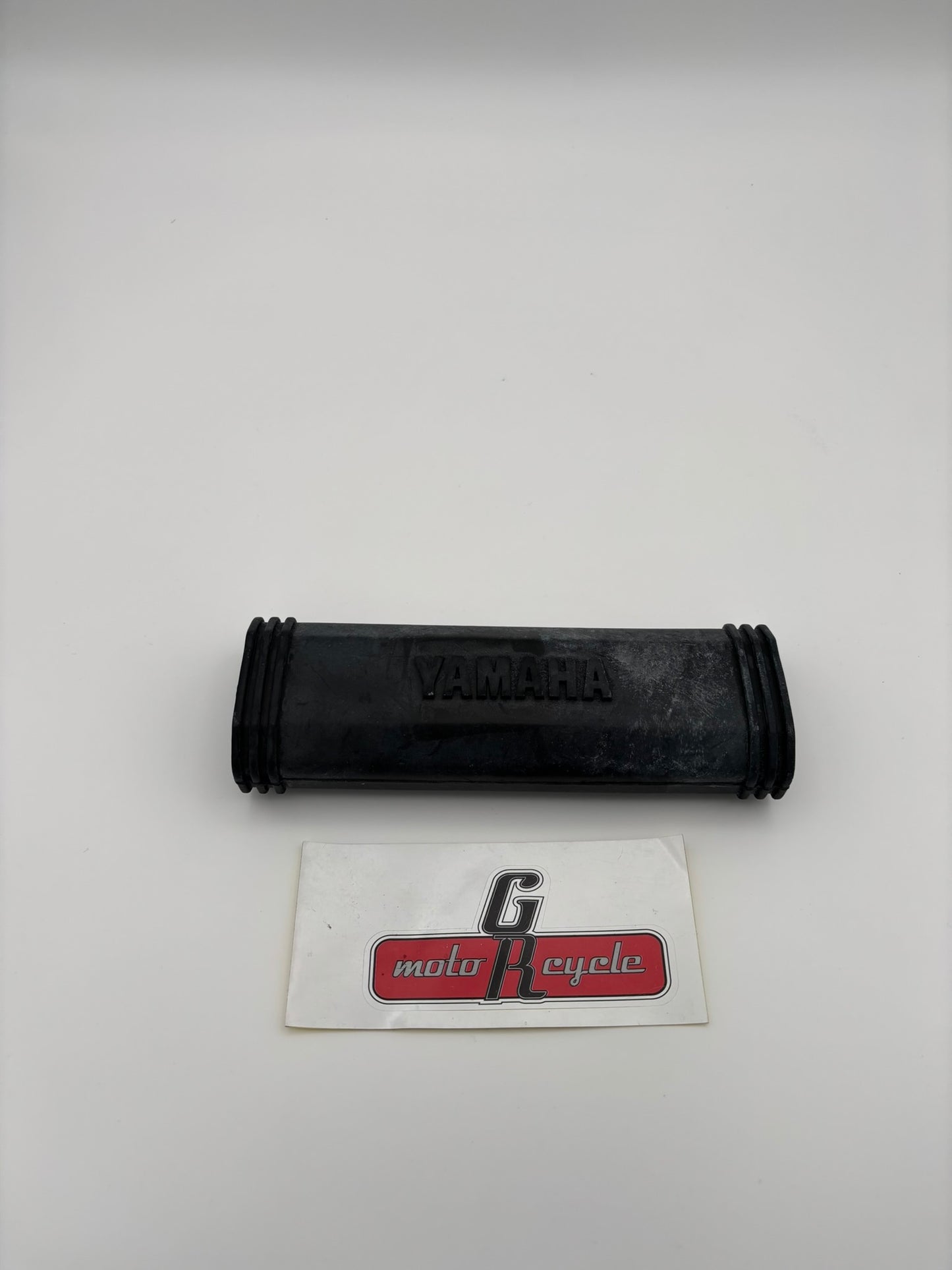 YAMAHA FRONT BUMPER PROTECTOR 1 8AT-77551-01-00 Y193