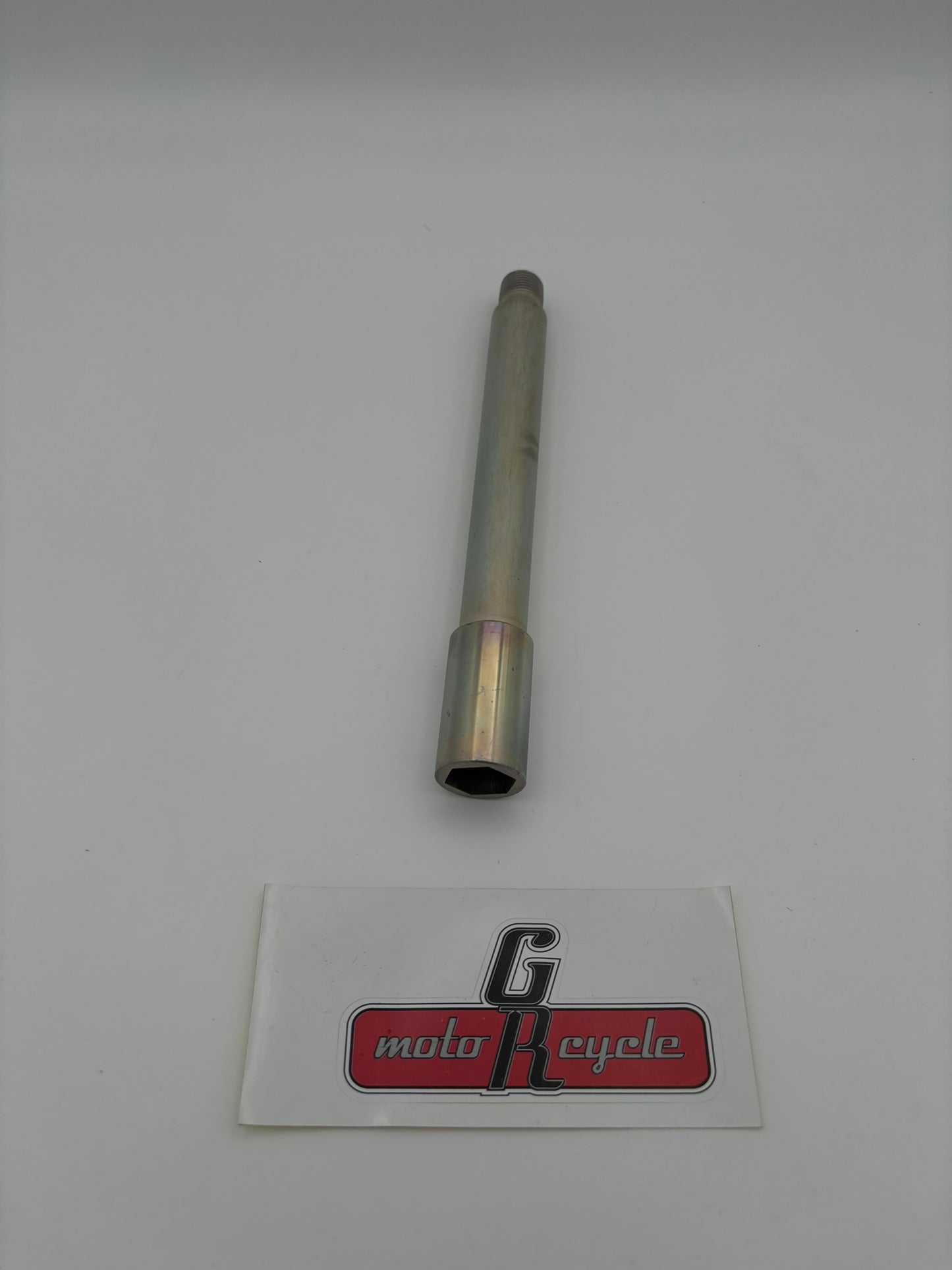 YAMAHA WHEEL AXLE 1SL-25181-00-00 Y193