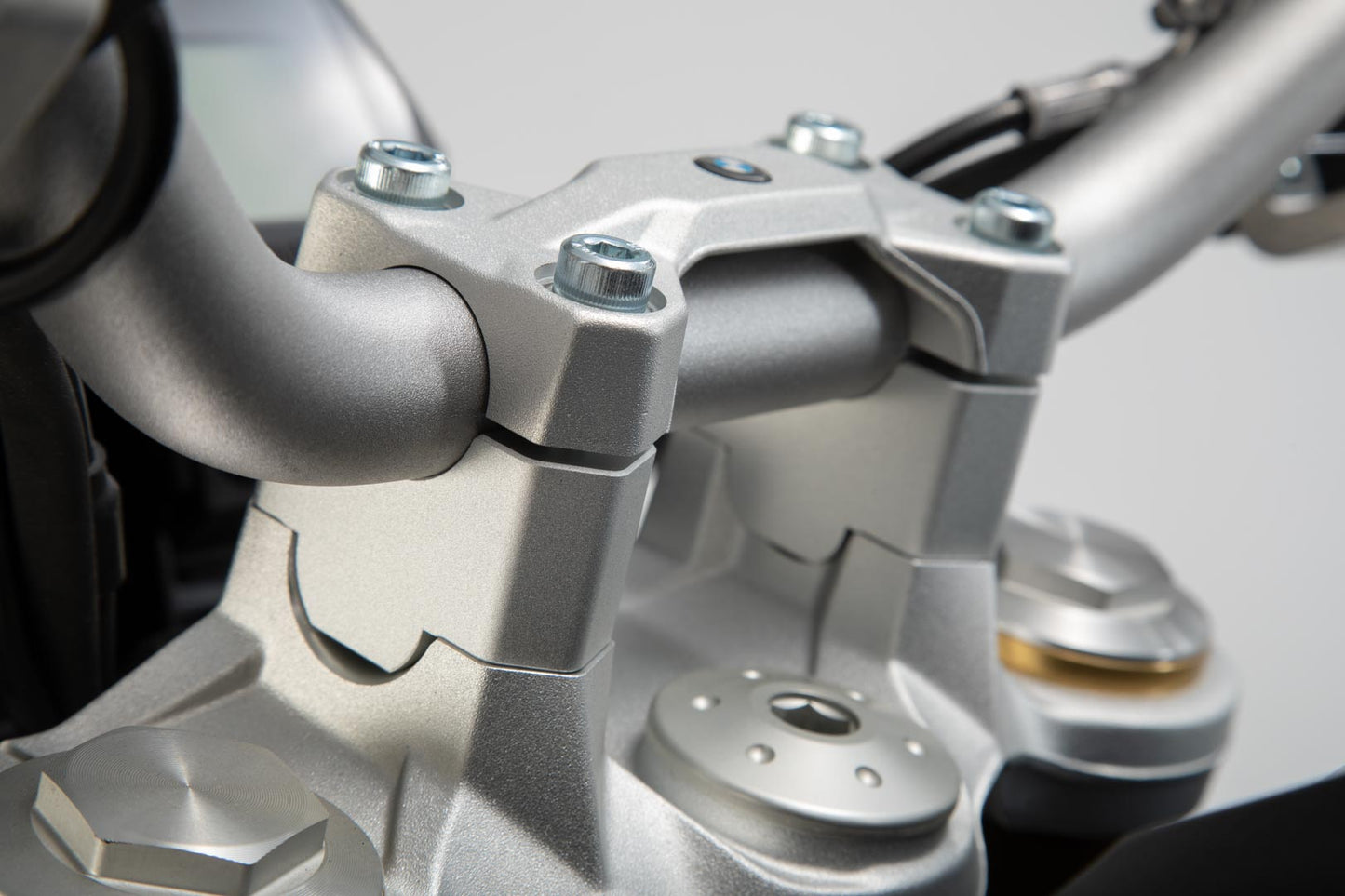 SW-MOTECH BAR RISER 30MM BMW F750GS (17-22) SILVER LEH.07.039.12900/S
