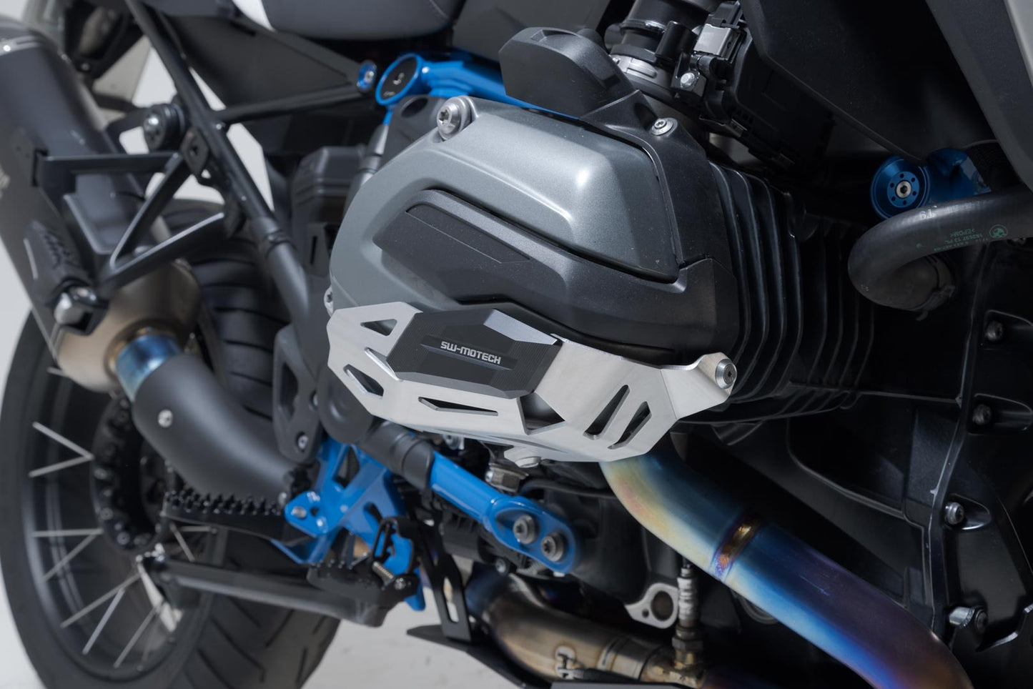 SW-MOTECH CYLINDER GUARD BMW R1200 MODELS (12-18) MSS.07.781.10202