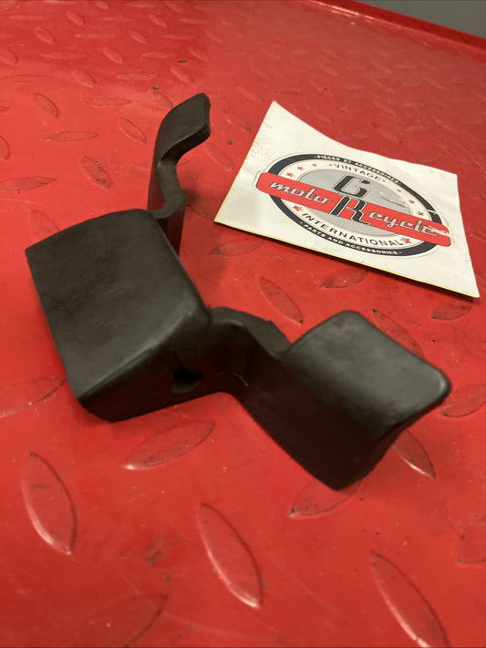 Honda CR250R 2000 Fuel tank reservoir mounting rubber 2001 CR125R