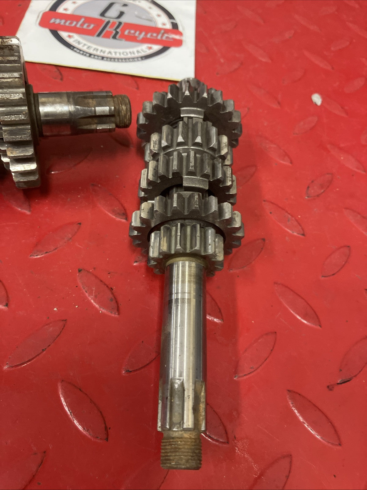 Yamaha YZ125 1981 transmission main counter shaft axle gear