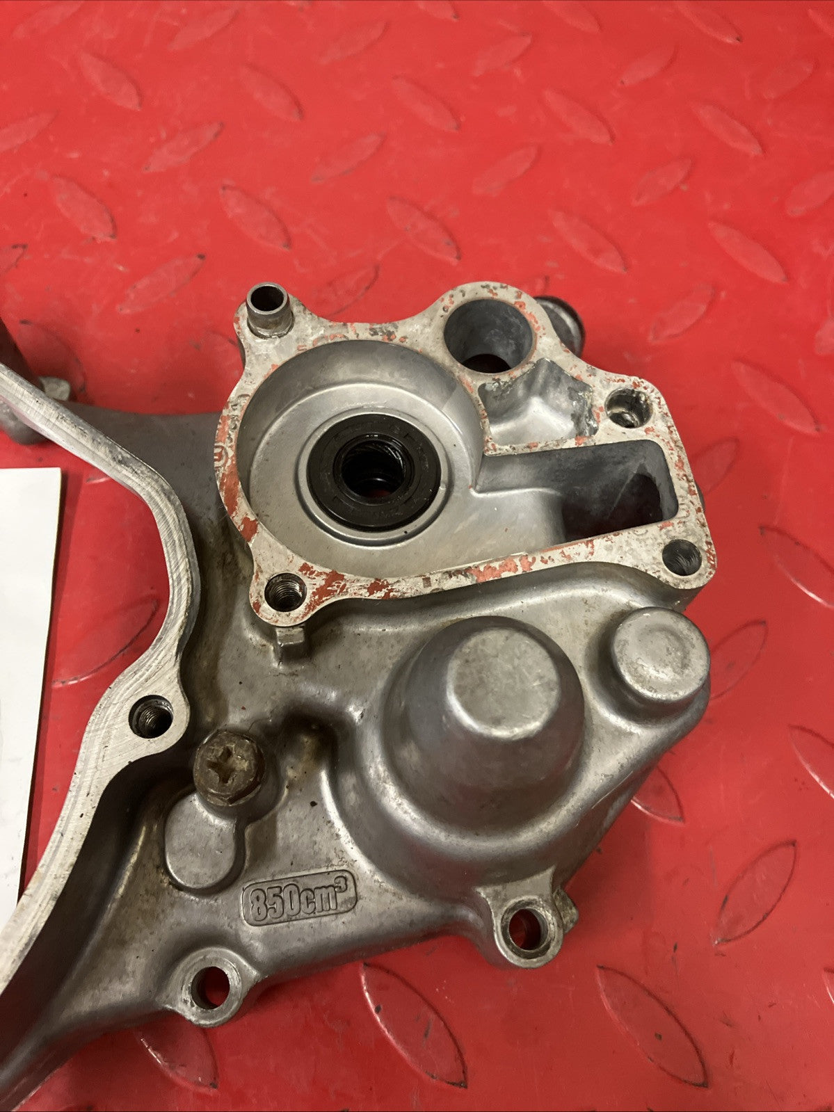 Honda CR250R 2000 Right crankcase inner clutch cover 1997 1998 1999 2001