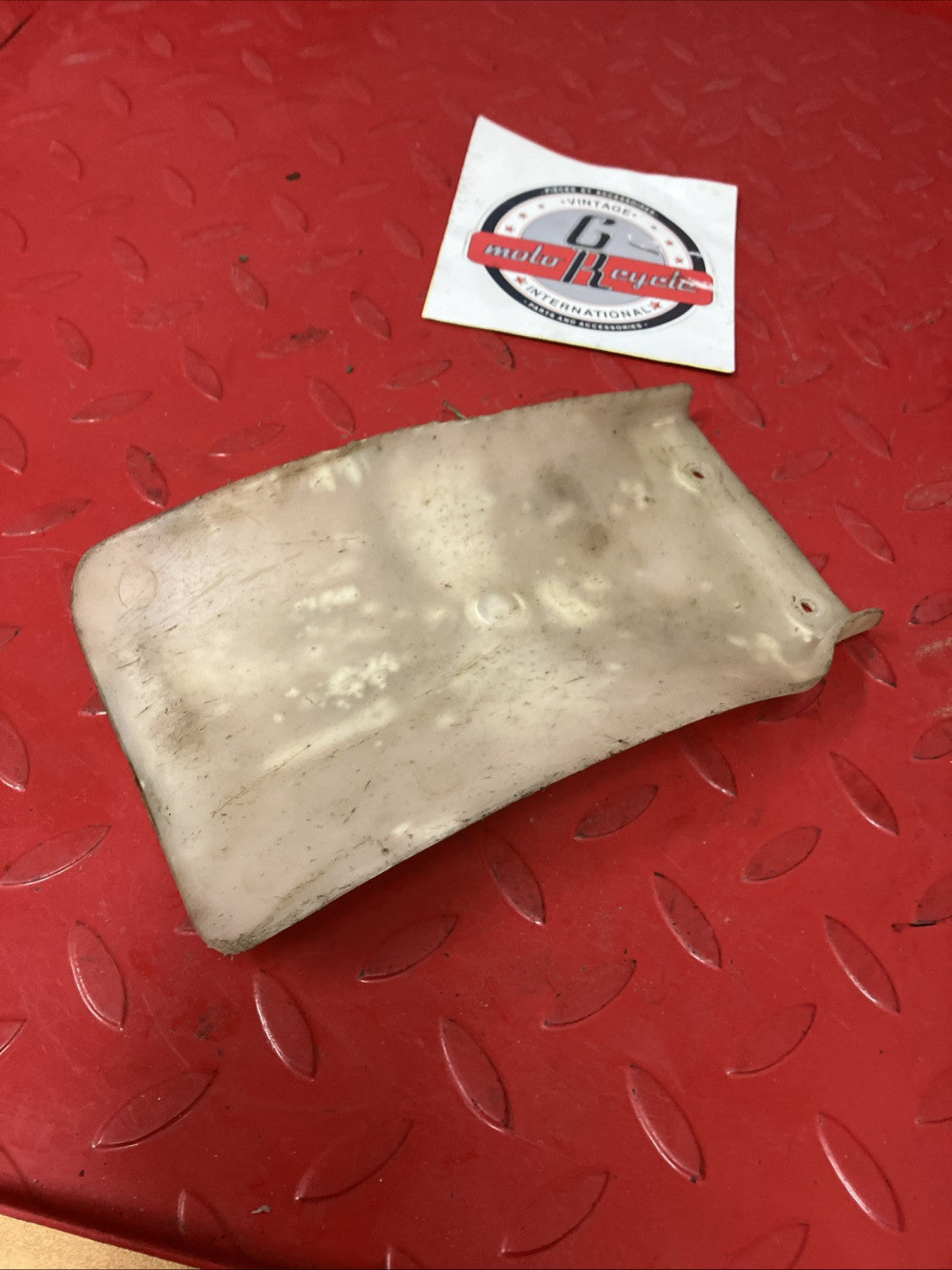 Honda CR250R 2000 Rear inner fender mud splash guard