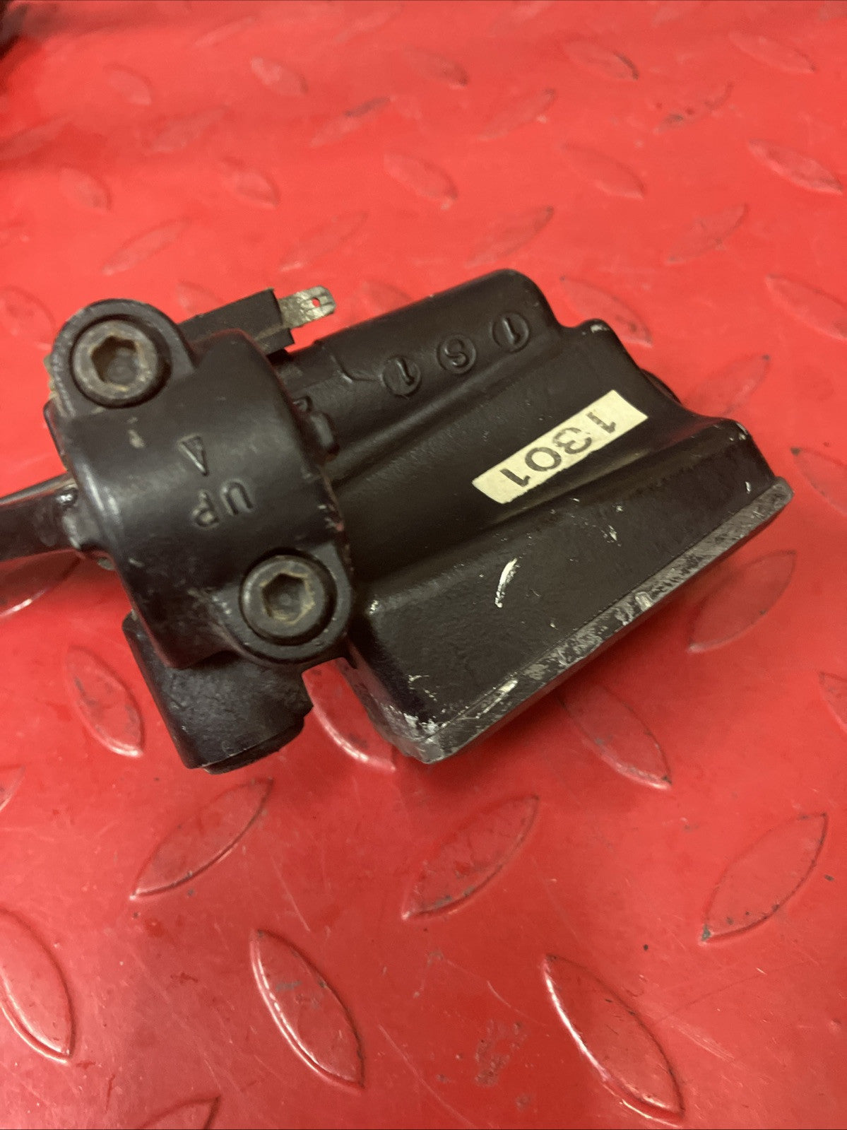 Kawasaki ZG1000 Front brake assembly caliper master cylinder hose joint U9